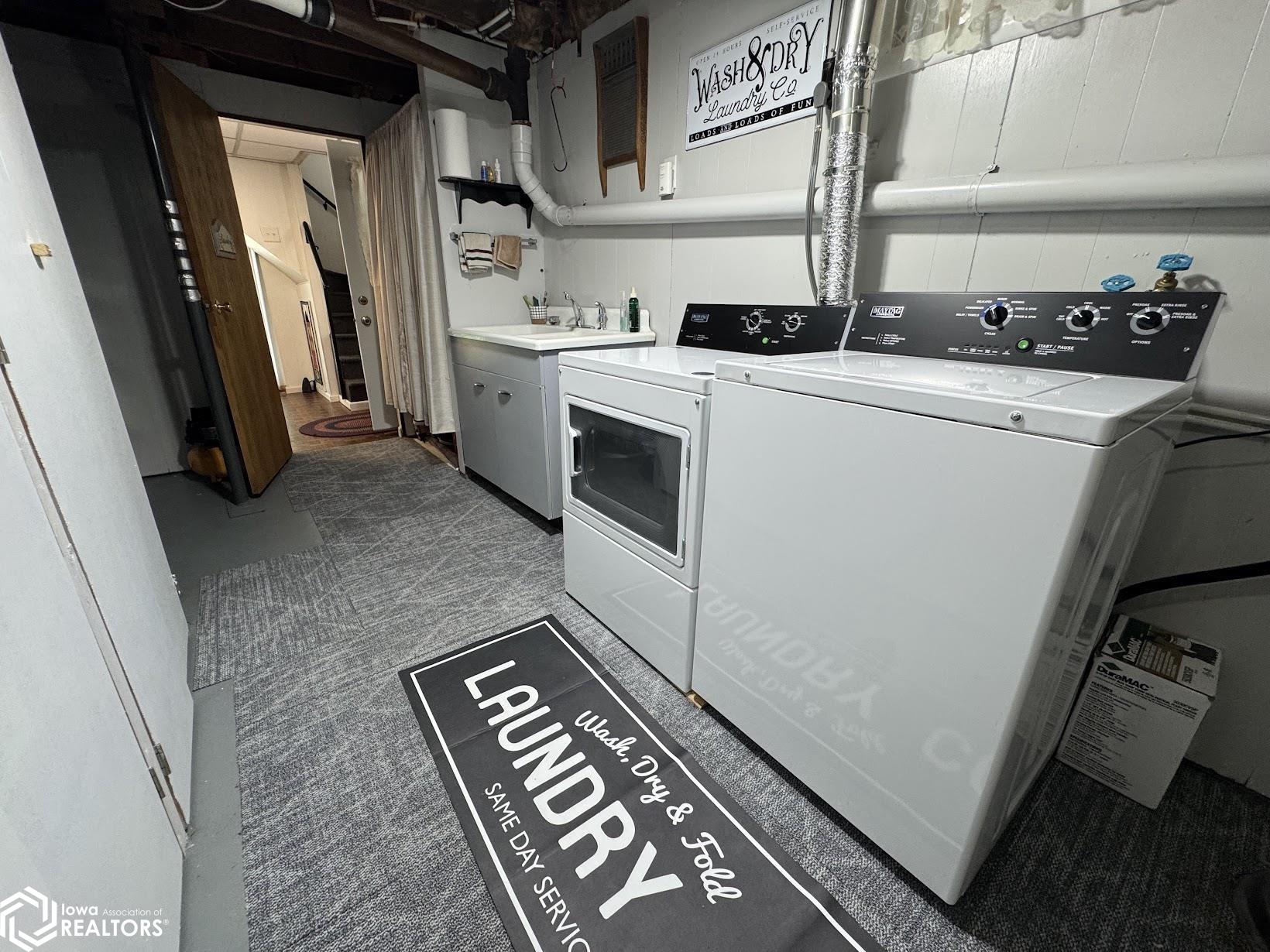 206 Emmett Street, Burlington, Iowa image 33