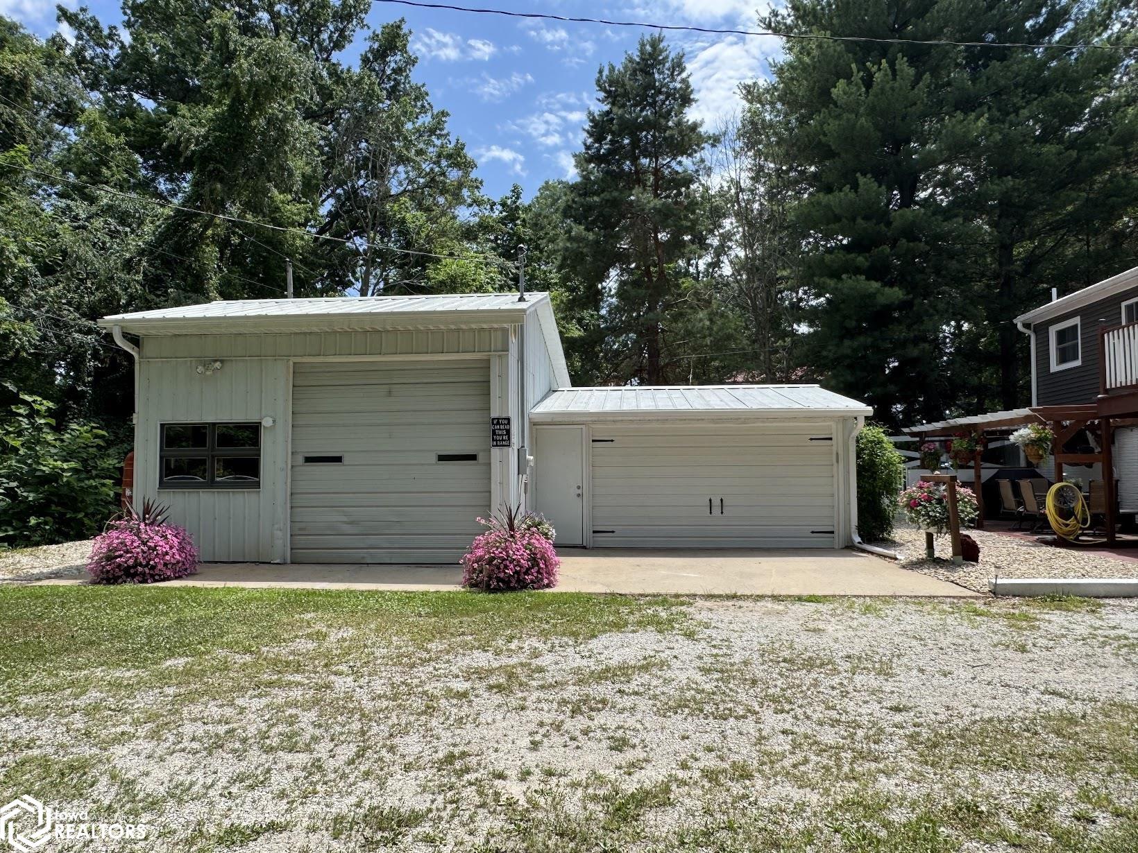206 Emmett Street, Burlington, Iowa image 40