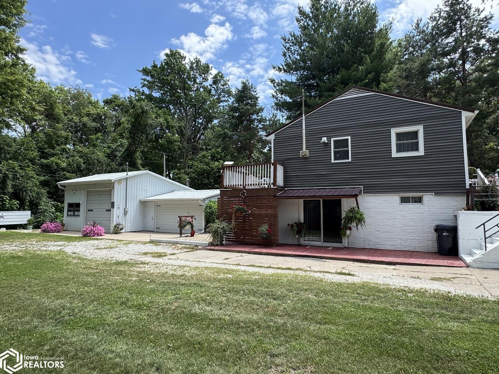 206 Emmett Street, Burlington, Iowa image 48