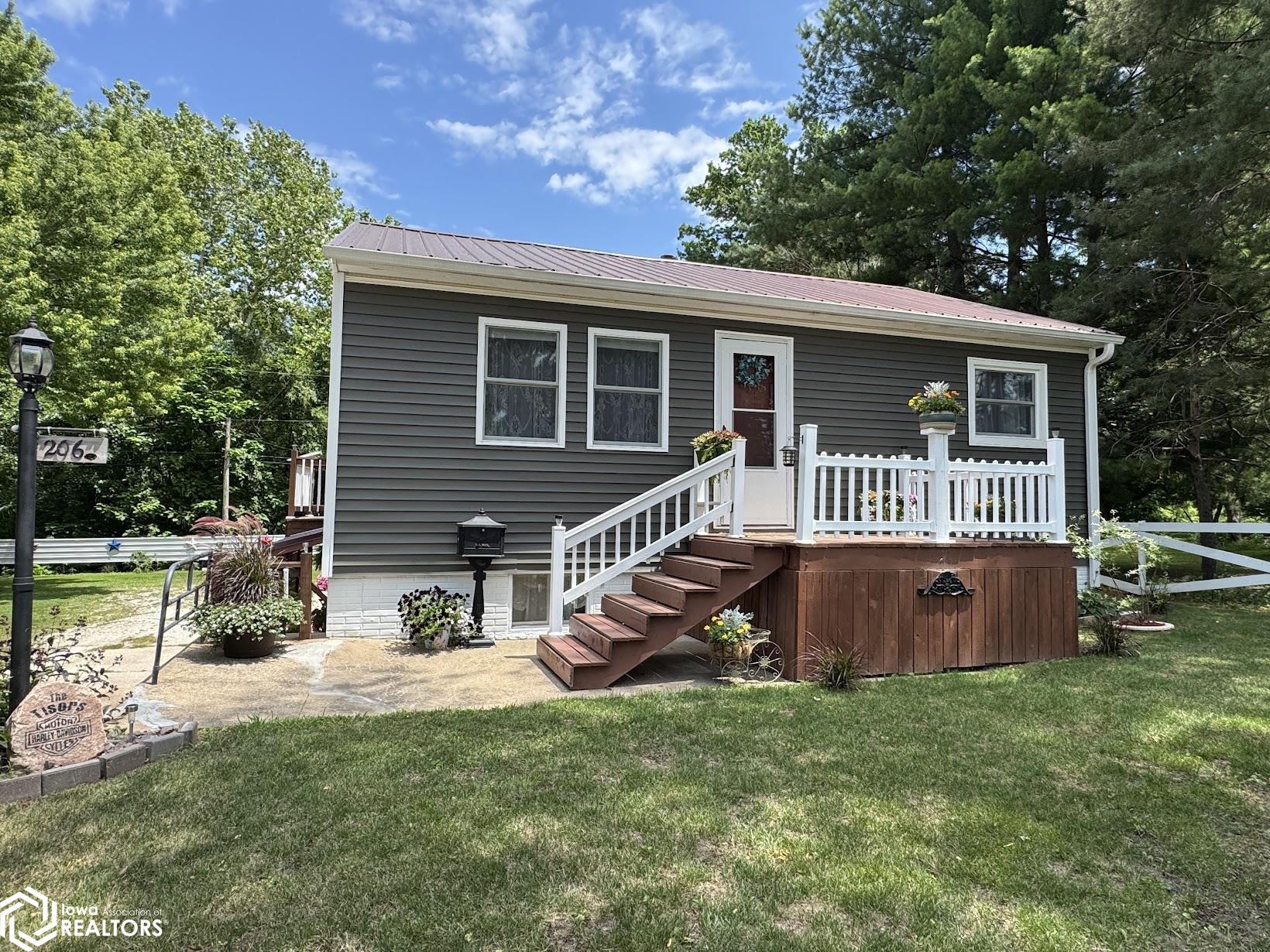 206 Emmett Street, Burlington, Iowa image 7