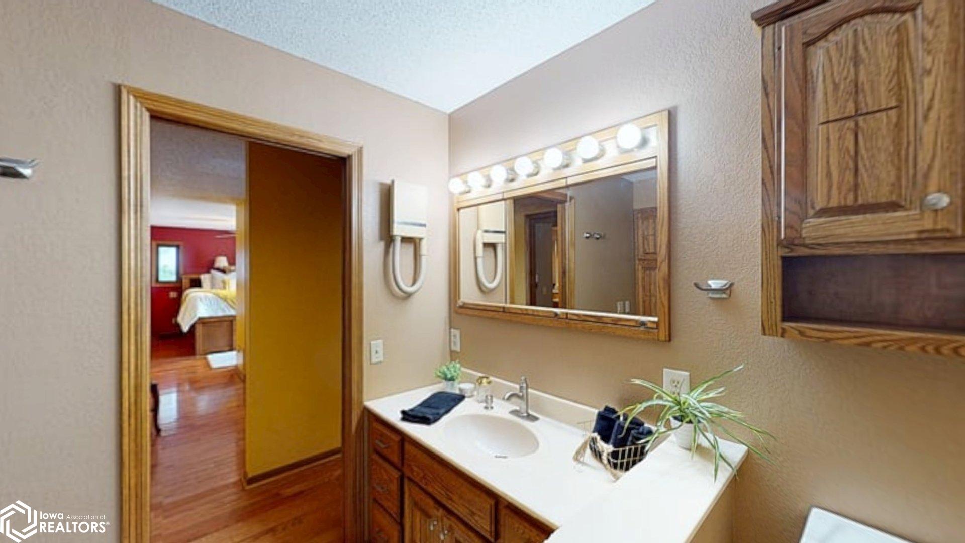 4055A 235th Street, Clear Lake, Iowa image 32