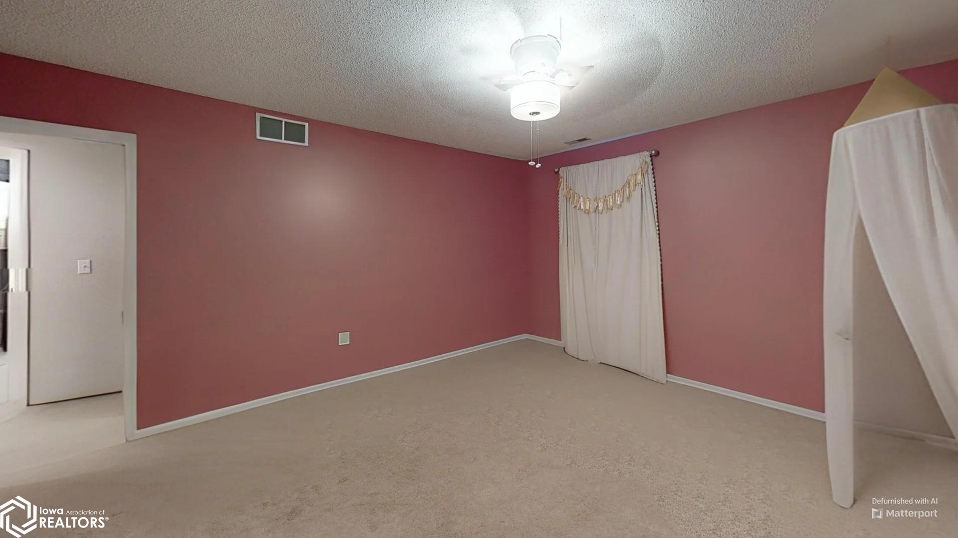 1521 Lone Oak Circle, Fairfield, Iowa image 21