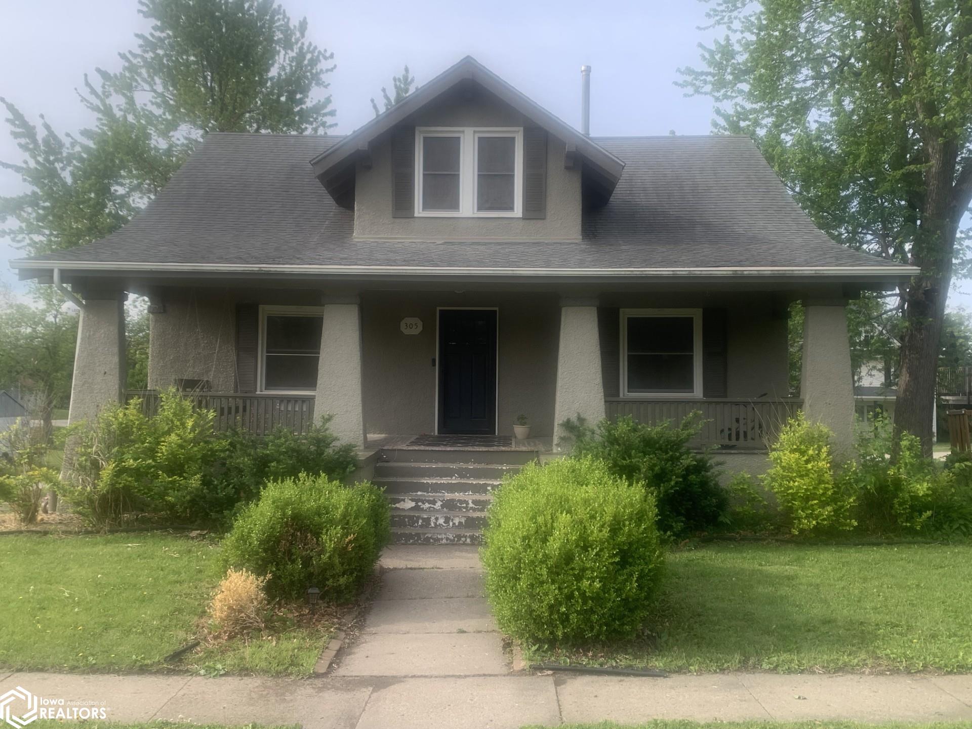 305 NW 6th Street, Leon, Iowa image 1