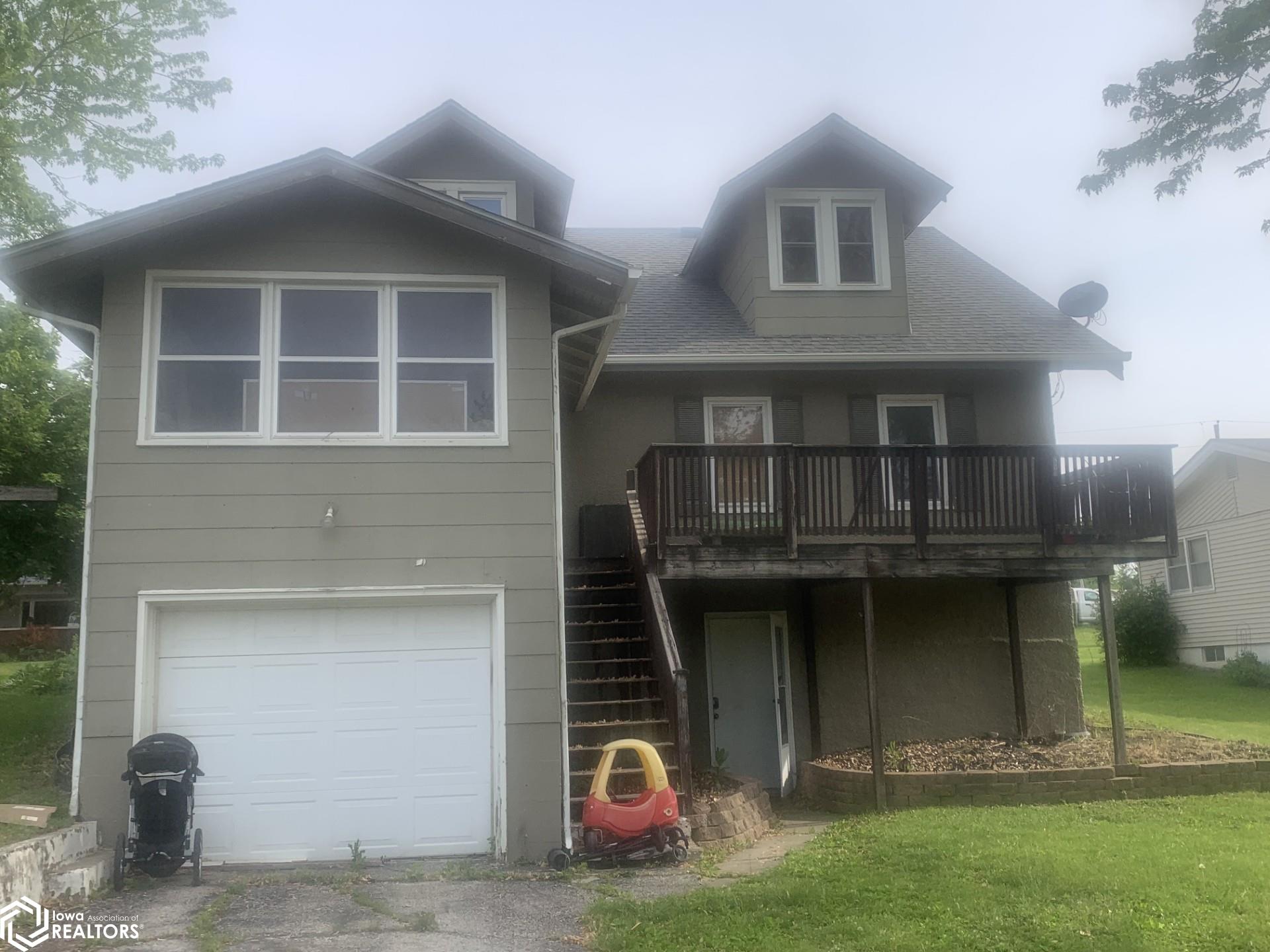 305 NW 6th Street, Leon, Iowa image 3