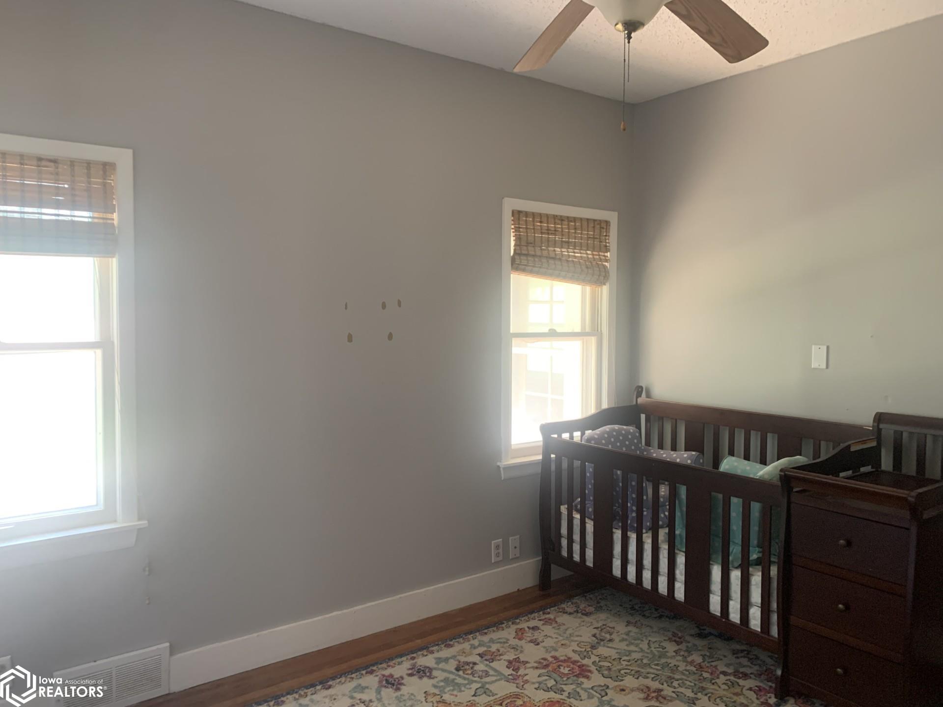 305 NW 6th Street, Leon, Iowa image 9