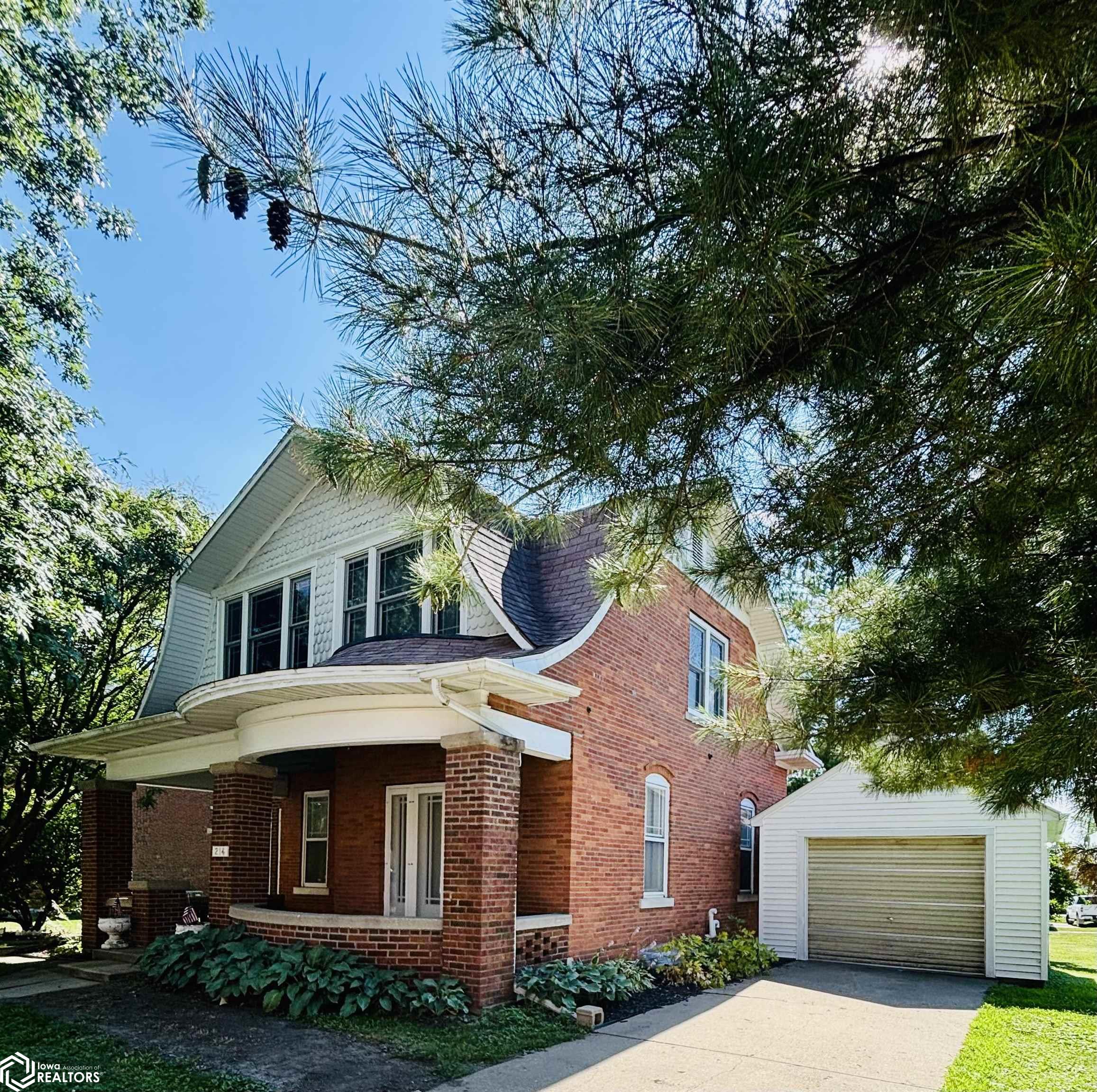 214 4th Street, West Point, Iowa image 1