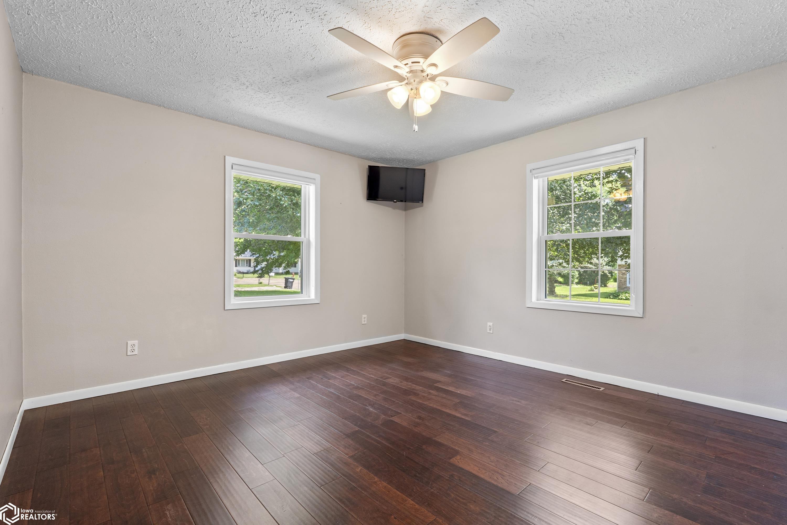 101 Golf Circle, Winfield, Iowa image 15