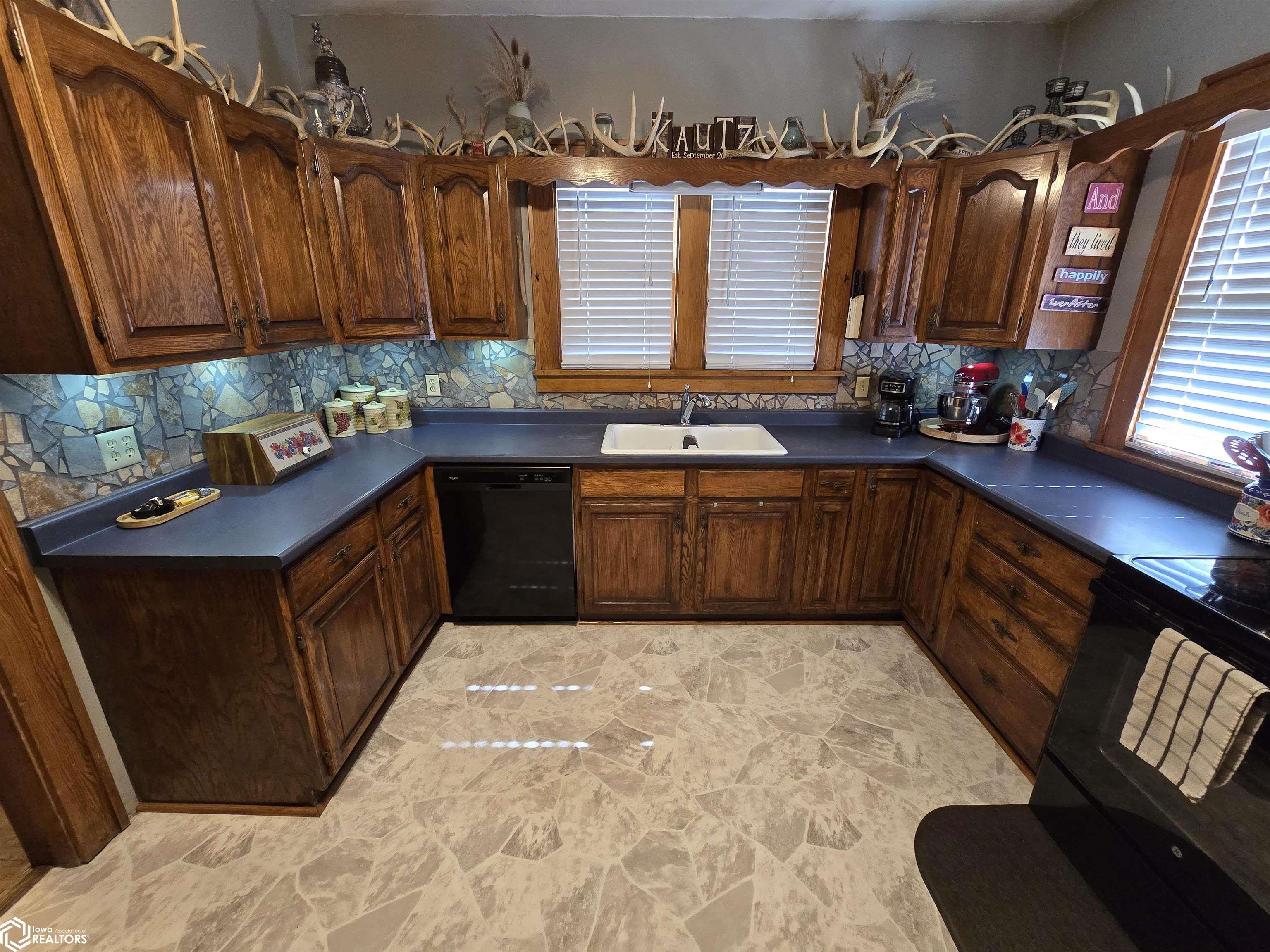 402 N Pine Street, Creston, Iowa image 21