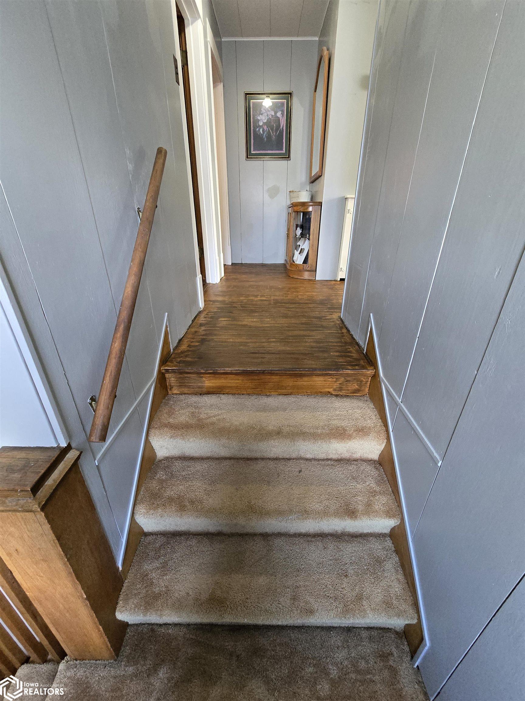 402 N Pine Street, Creston, Iowa image 25