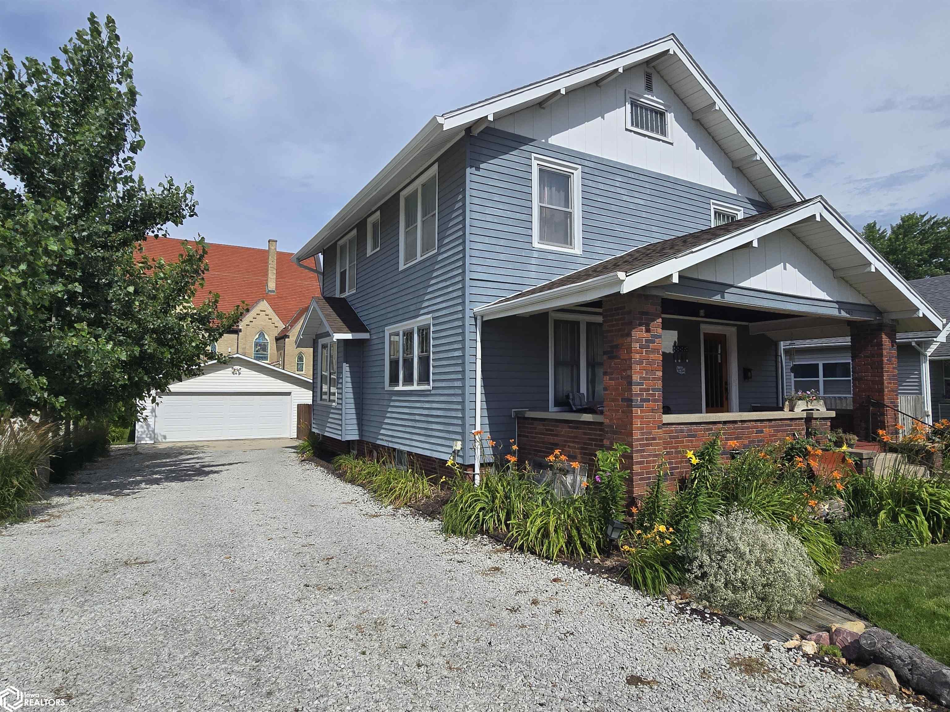 402 N Pine Street, Creston, Iowa image 4
