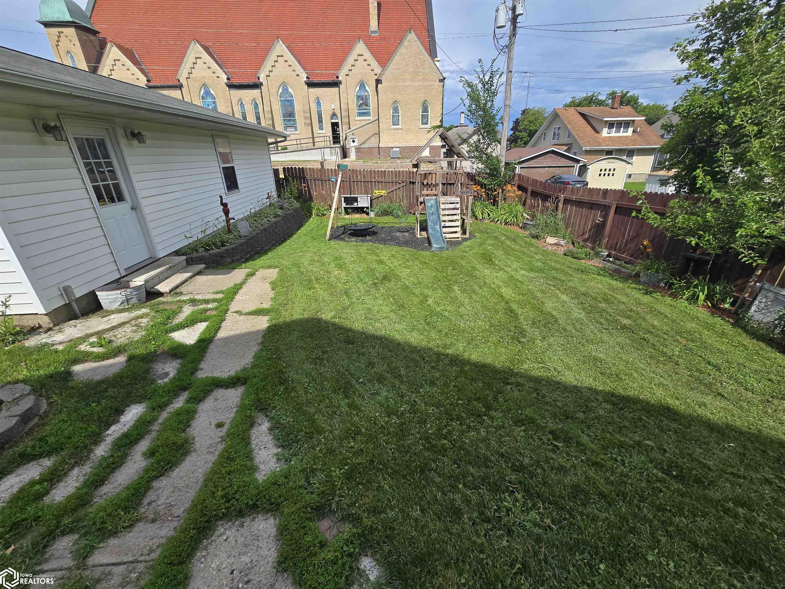 402 N Pine Street, Creston, Iowa image 8