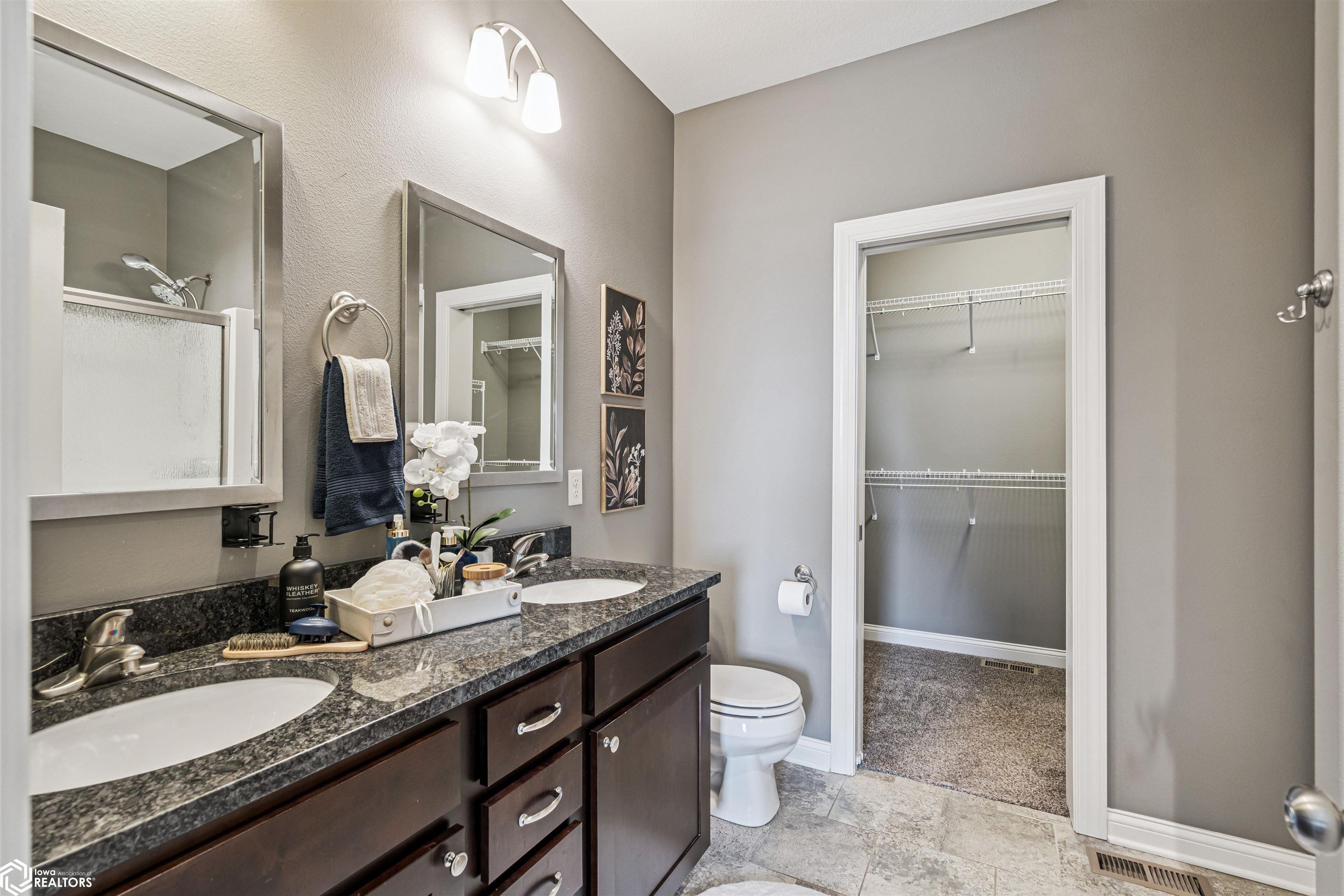 2916 Jackie Terrace, Marshalltown, Iowa image 12