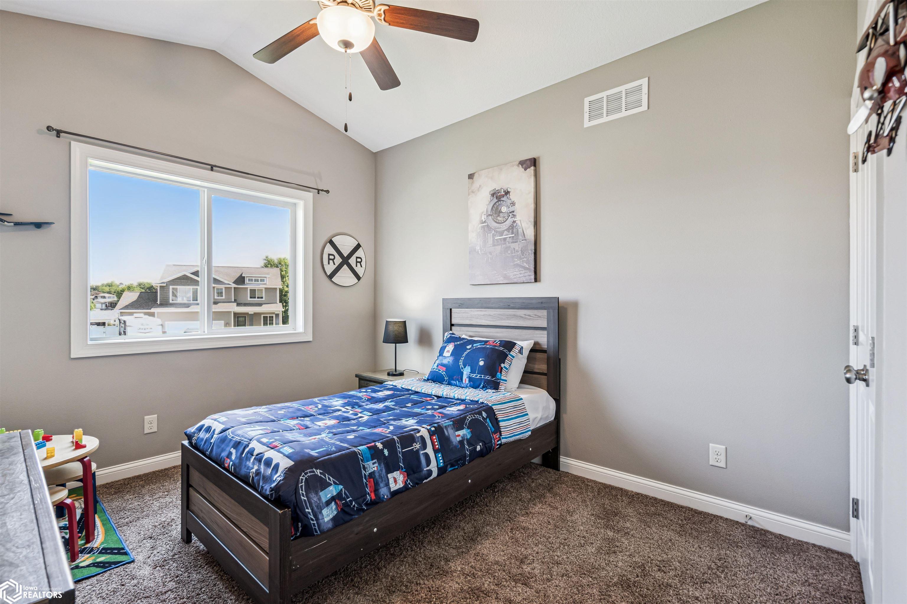 2916 Jackie Terrace, Marshalltown, Iowa image 15