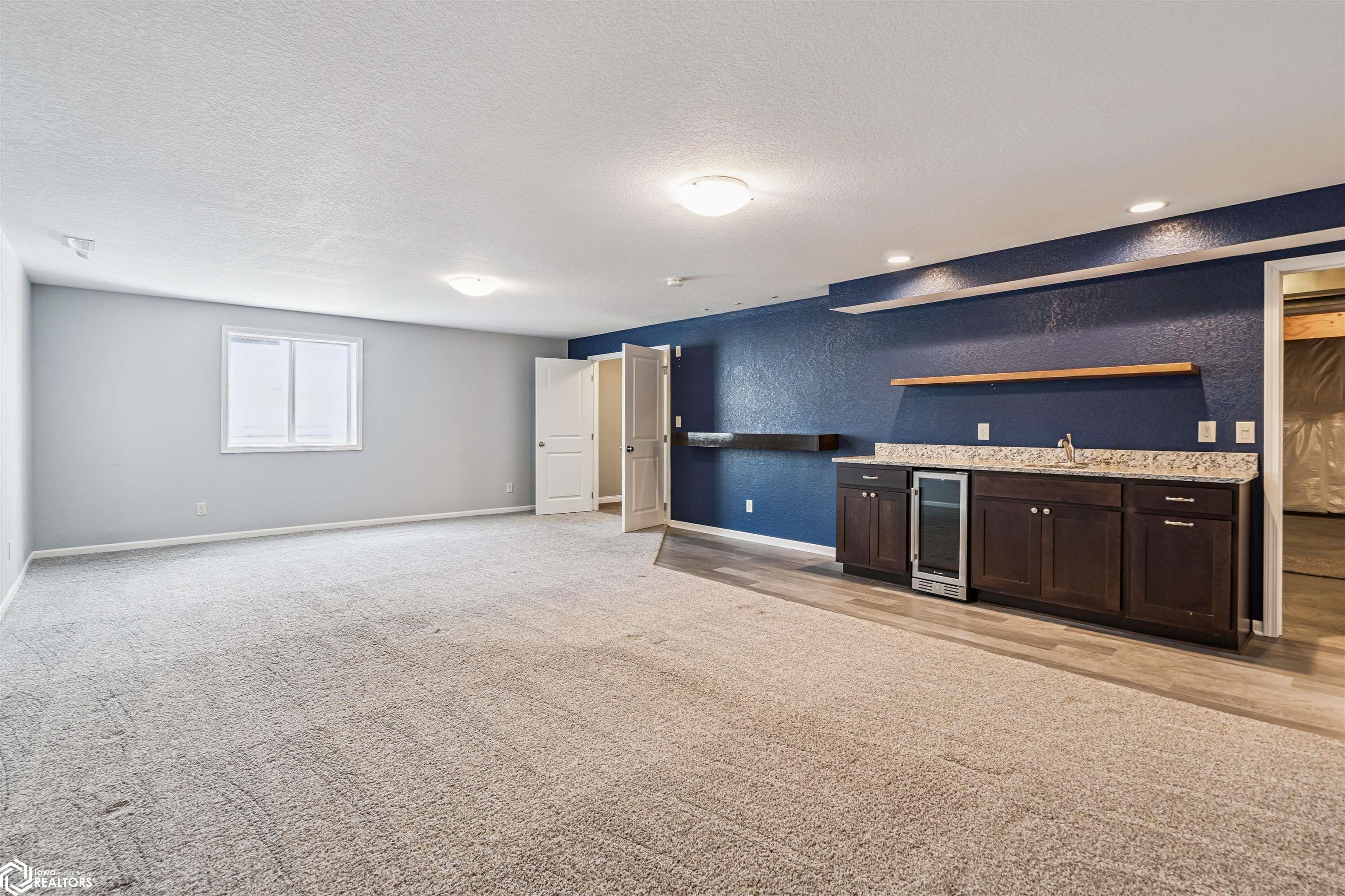 2916 Jackie Terrace, Marshalltown, Iowa image 18
