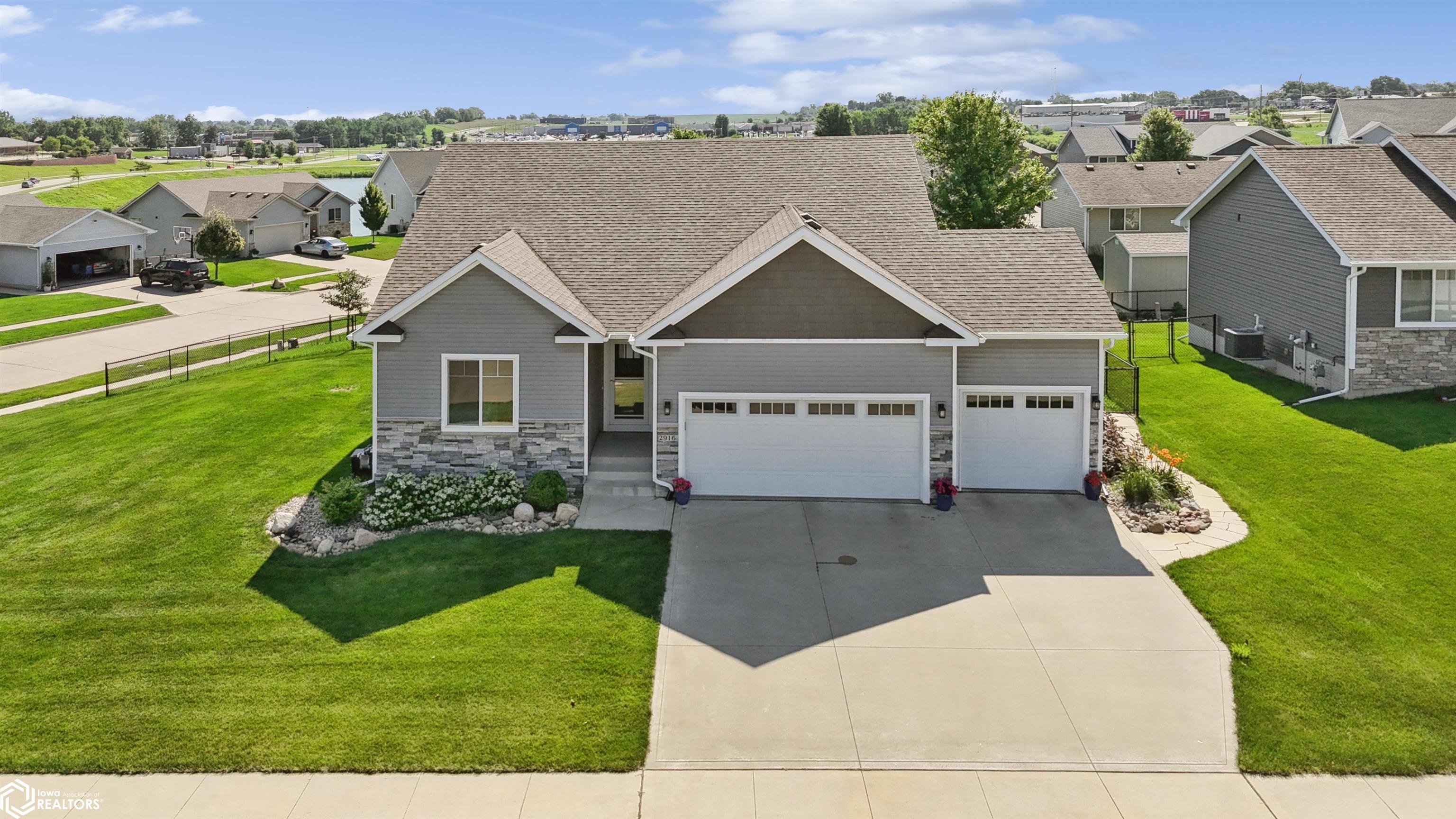 2916 Jackie Terrace, Marshalltown, Iowa image 27