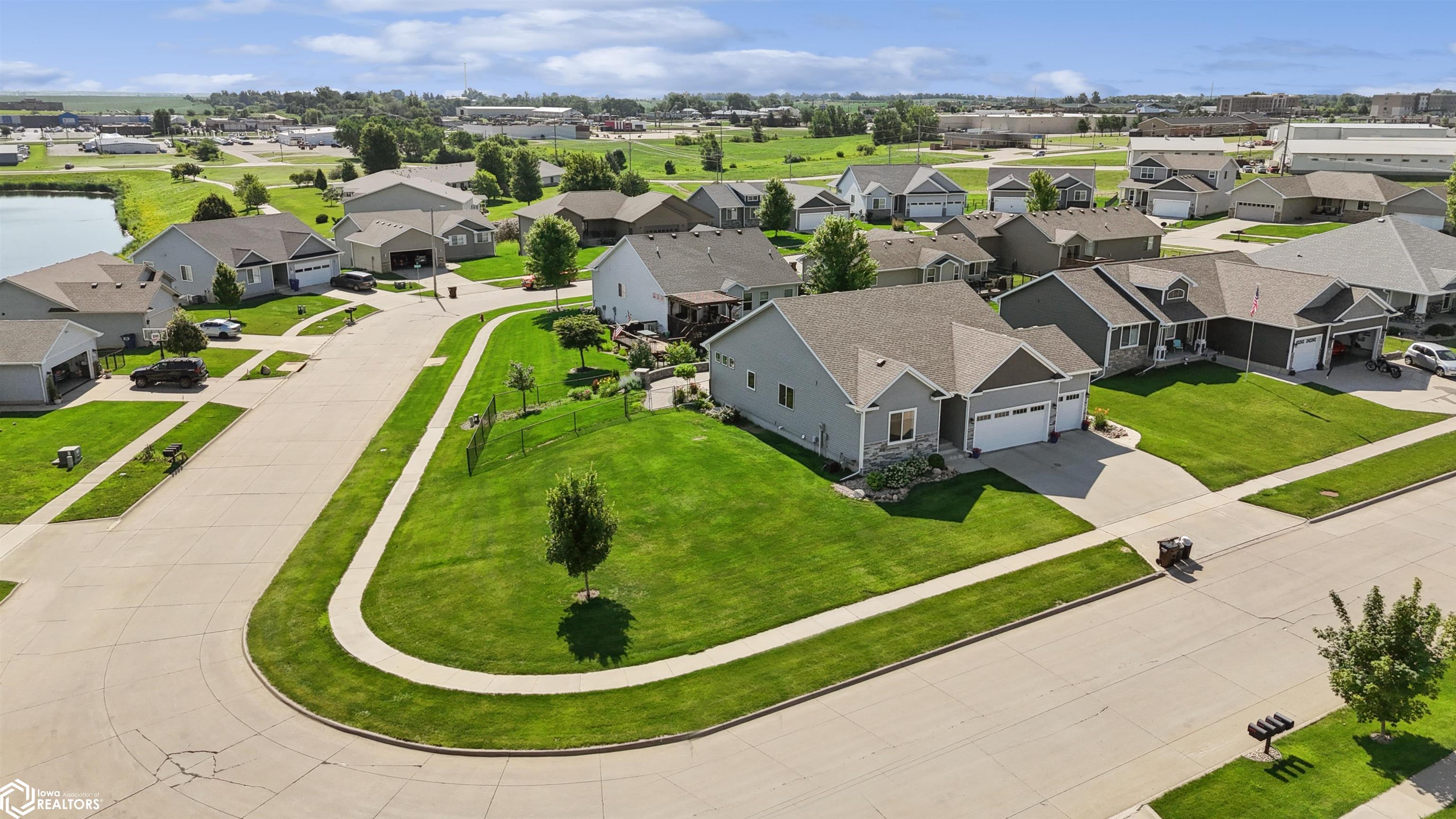 2916 Jackie Terrace, Marshalltown, Iowa image 29