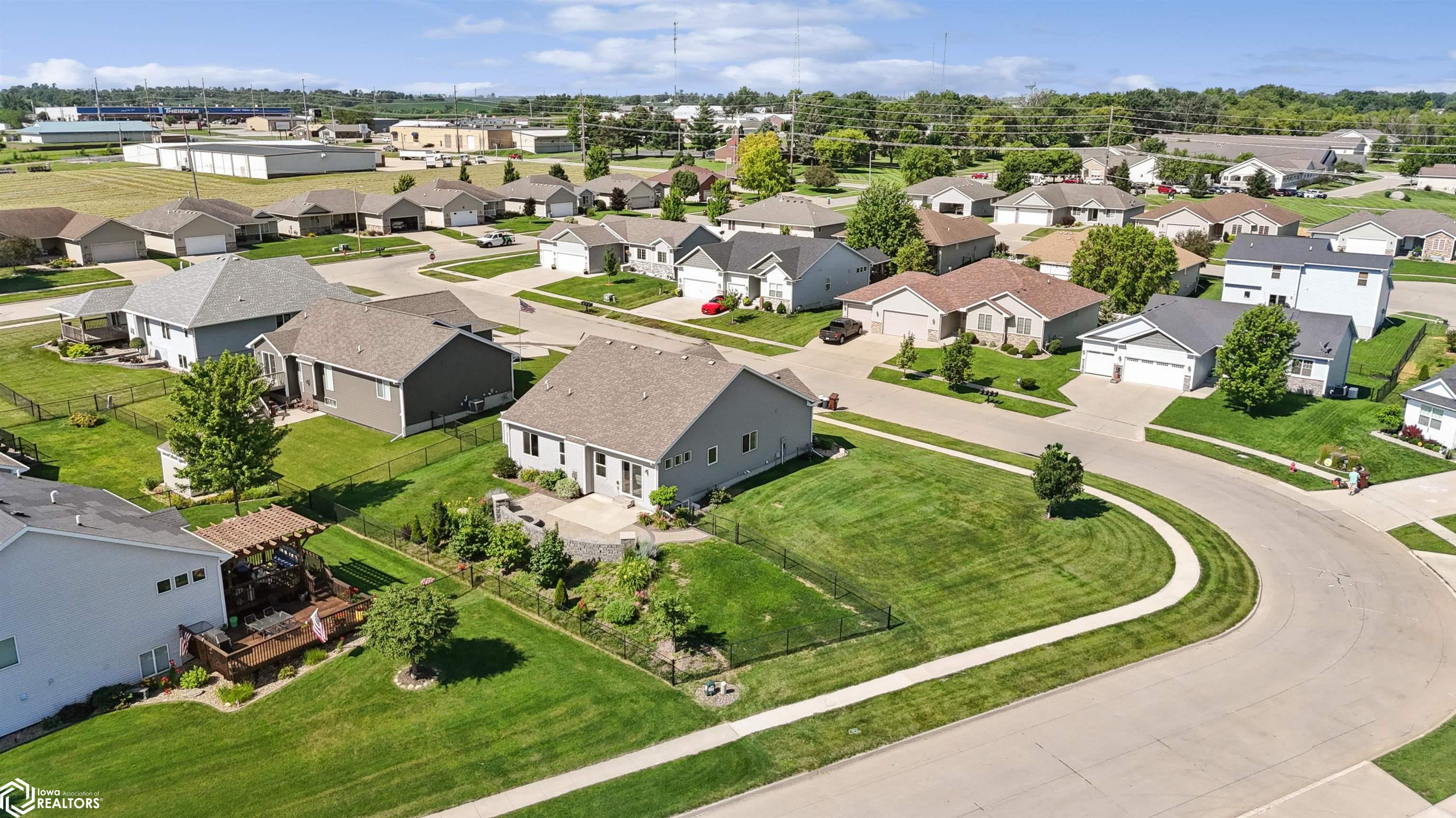 2916 Jackie Terrace, Marshalltown, Iowa image 30
