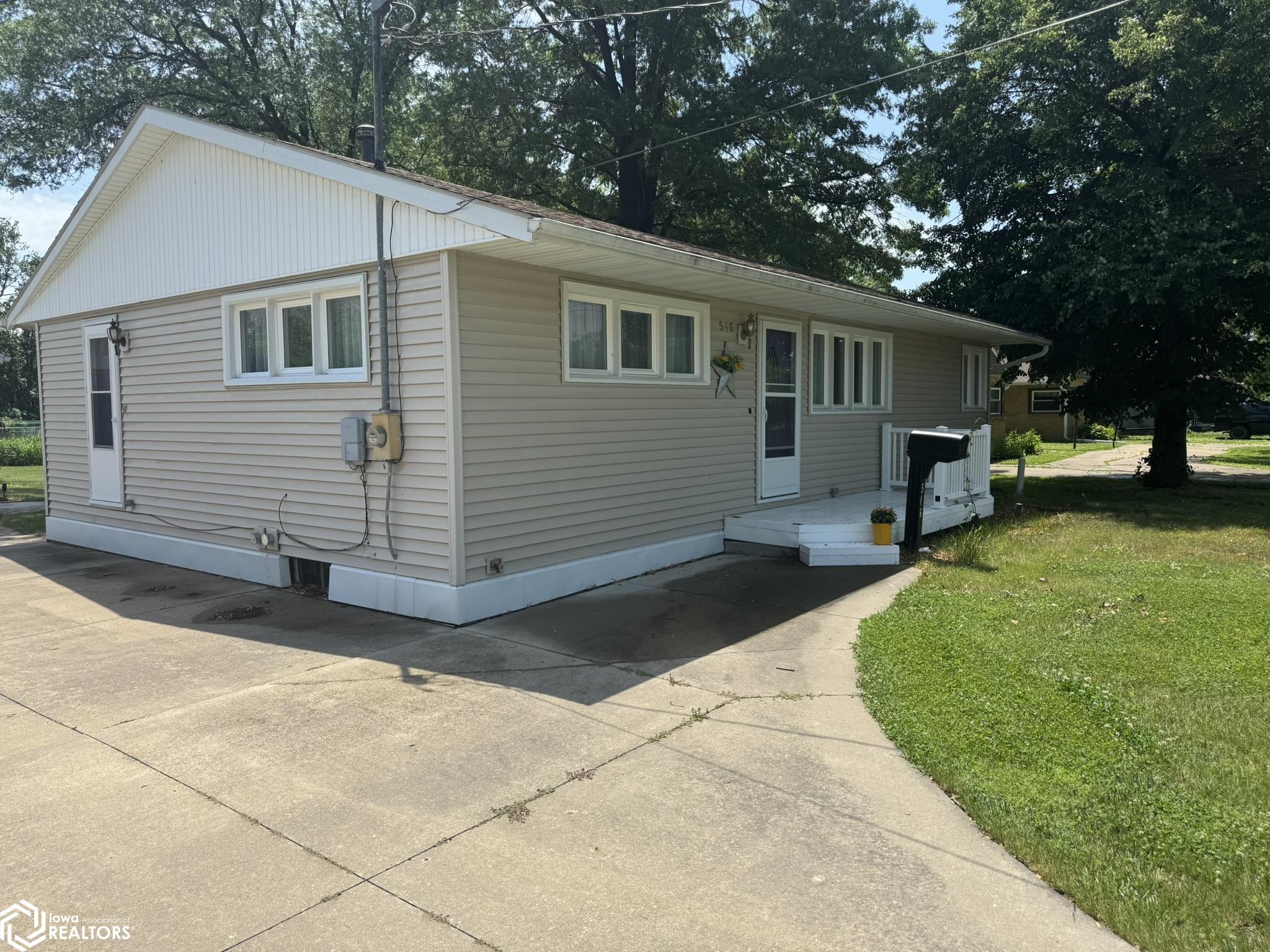 546 Crestview Avenue, Ottumwa, Iowa image 2