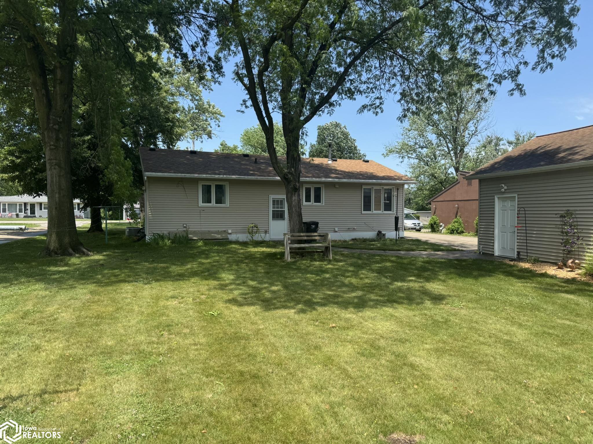 546 Crestview Avenue, Ottumwa, Iowa image 4