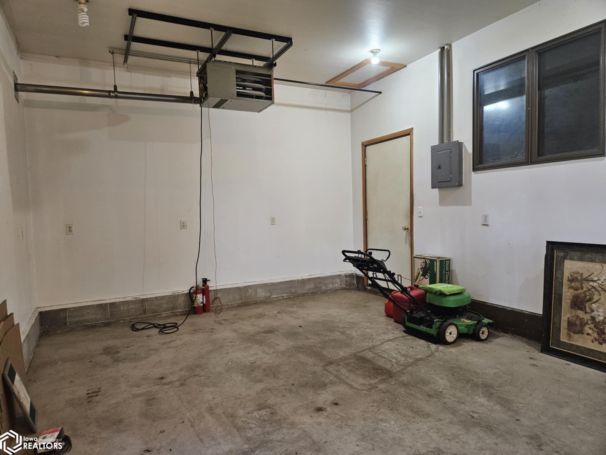 1332 Locust Street, Webster City, Iowa image 33