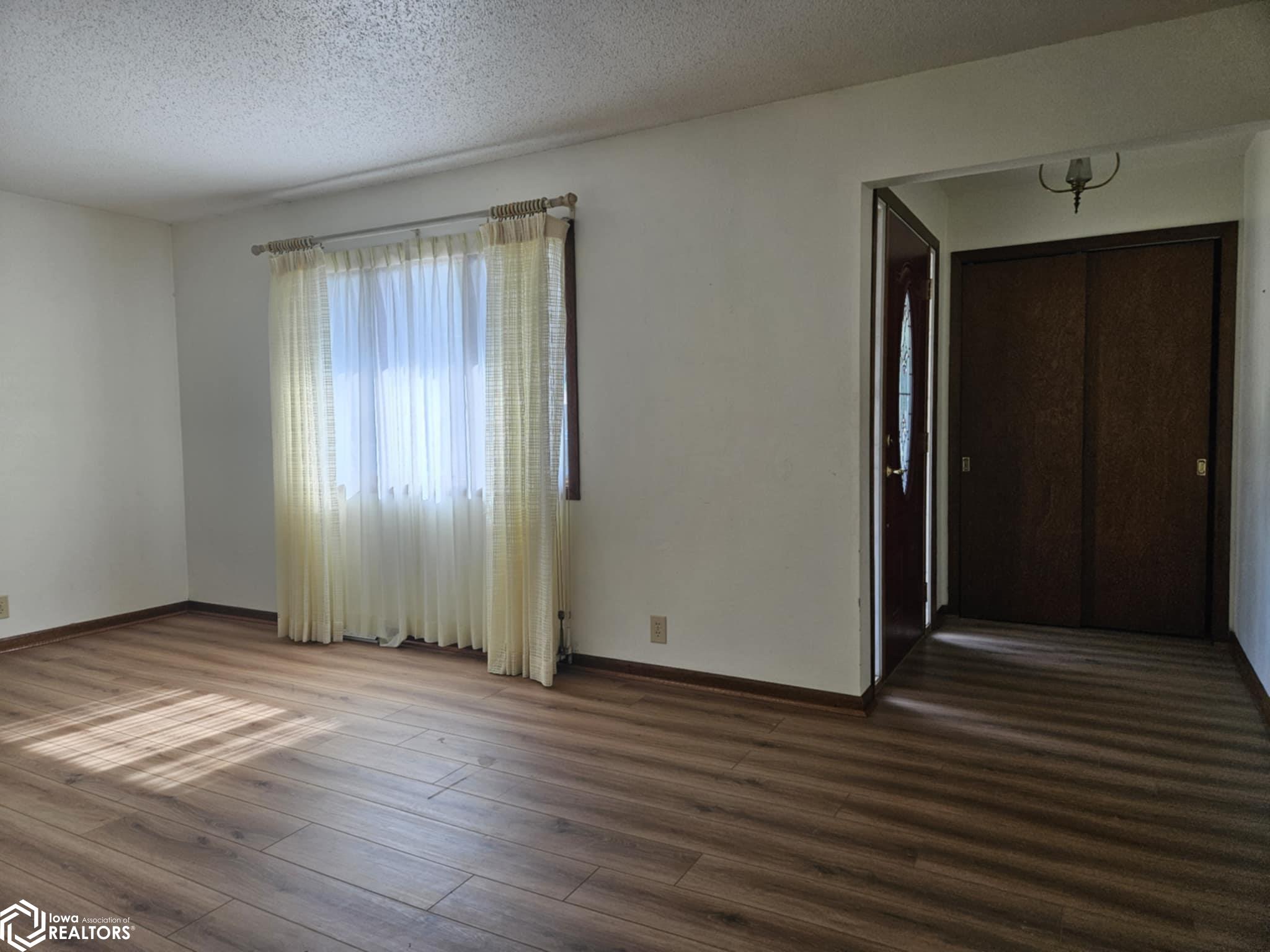 1332 Locust Street, Webster City, Iowa image 8