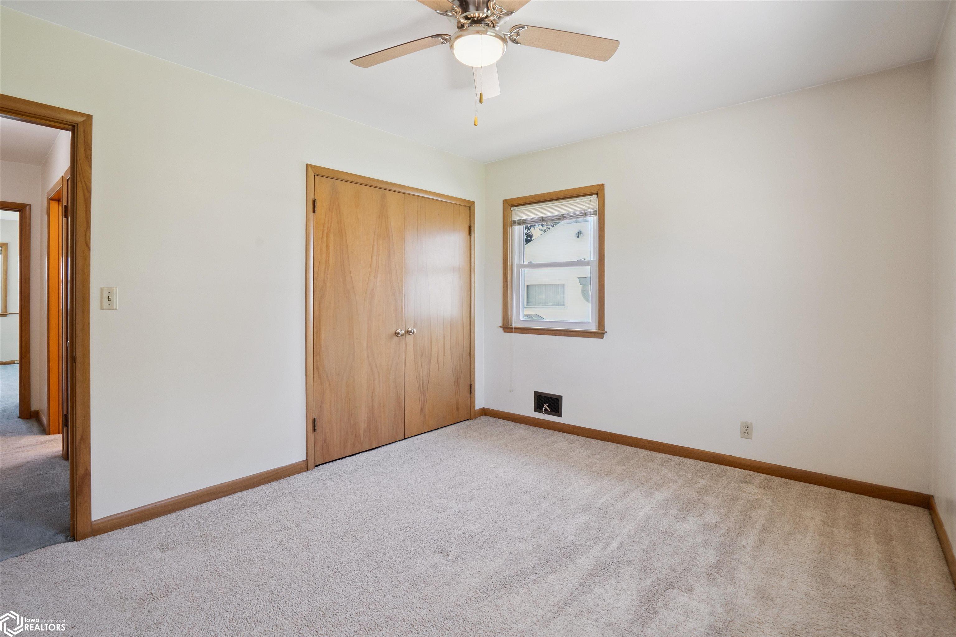 401 Edgeland Drive, Marshalltown, Iowa image 21