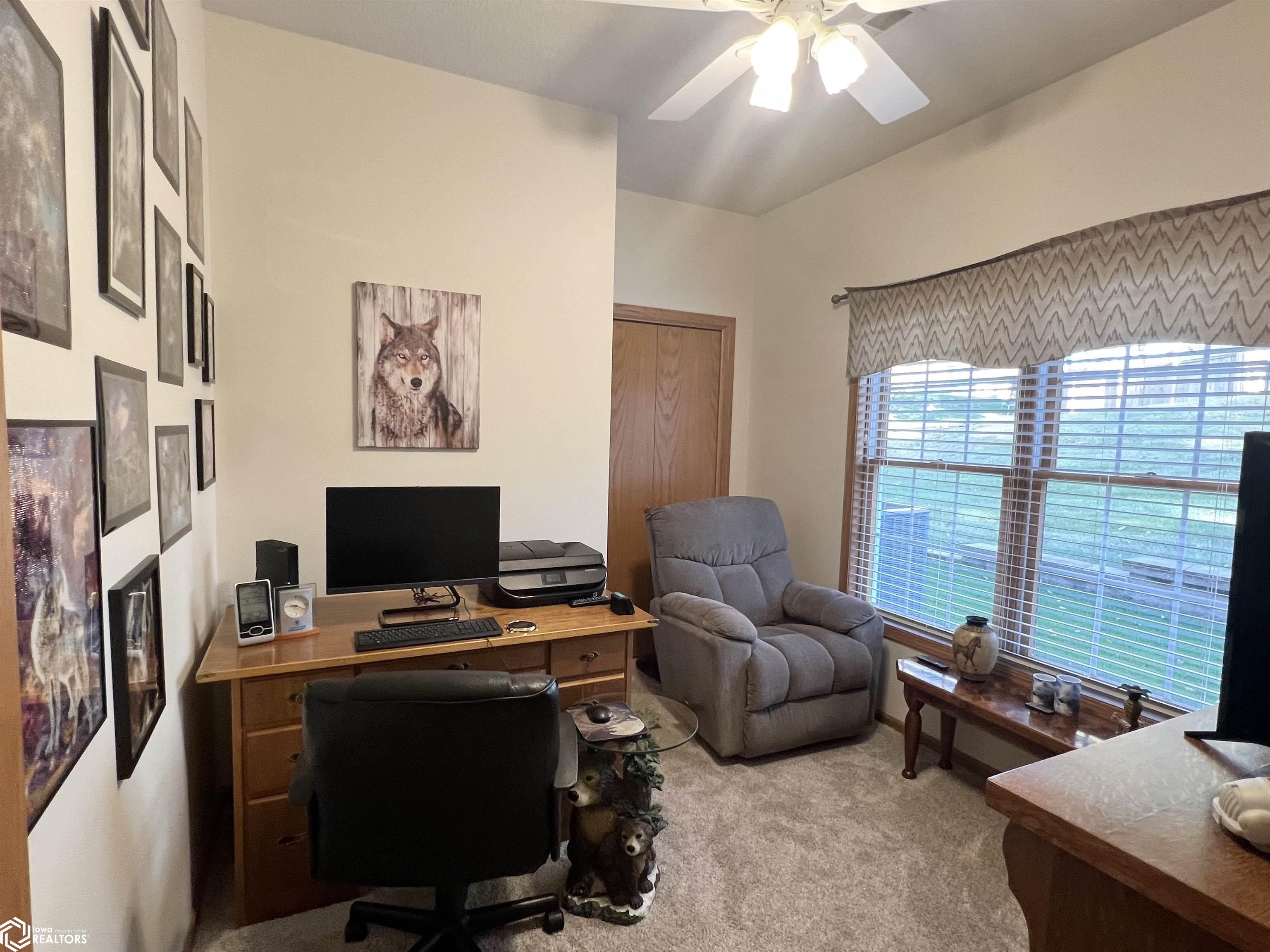 8 Chancery Court, Newton, Iowa image 10