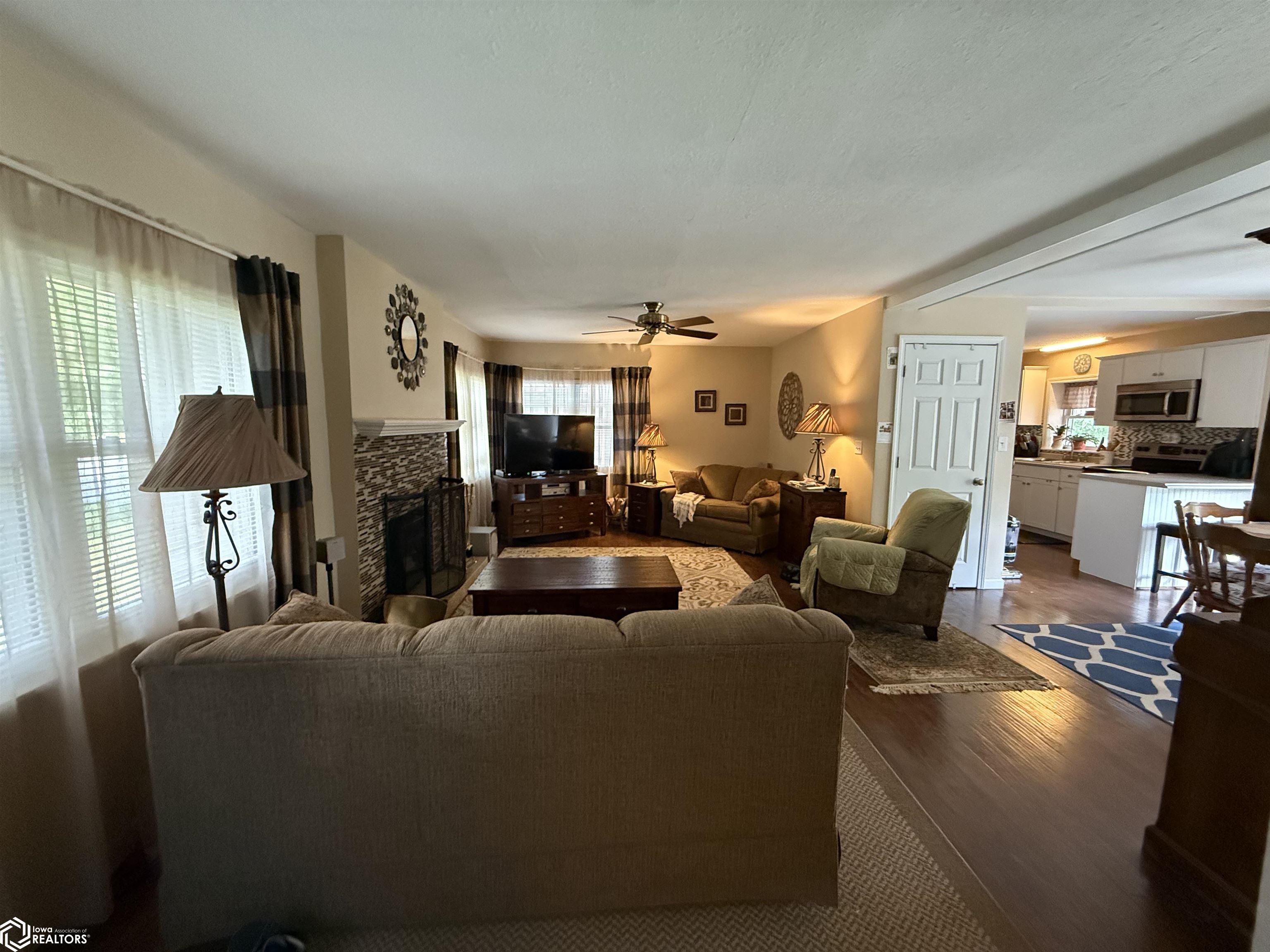 2025 Sunnyside Avenue, Burlington, Iowa image 5