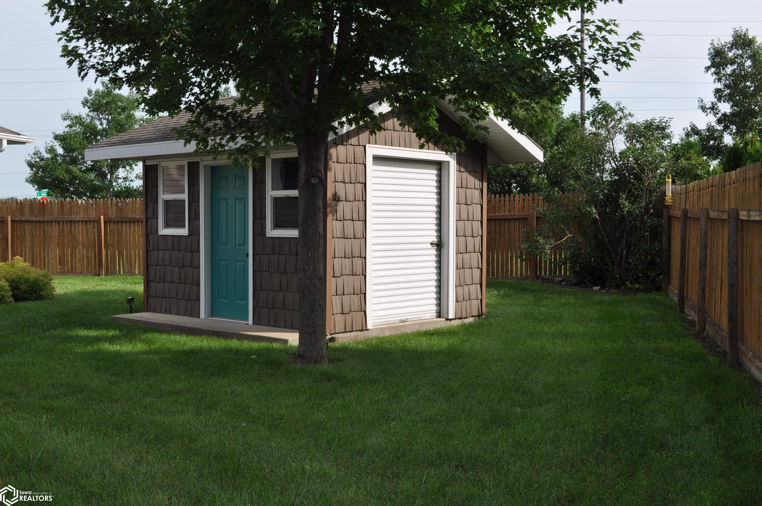 1708 Oakwood Drive, Carroll, Iowa image 18