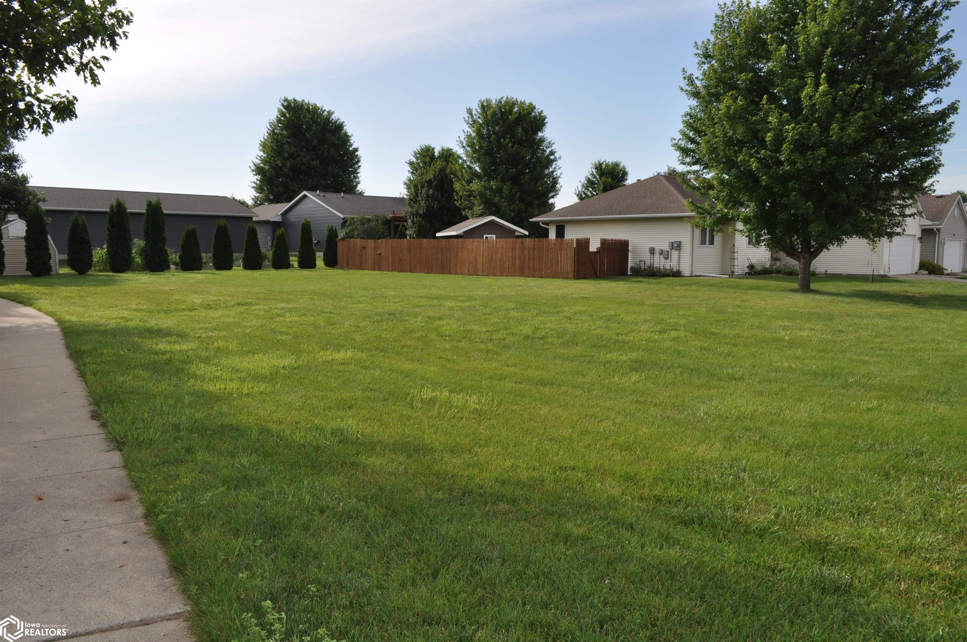 1708 Oakwood Drive, Carroll, Iowa image 21