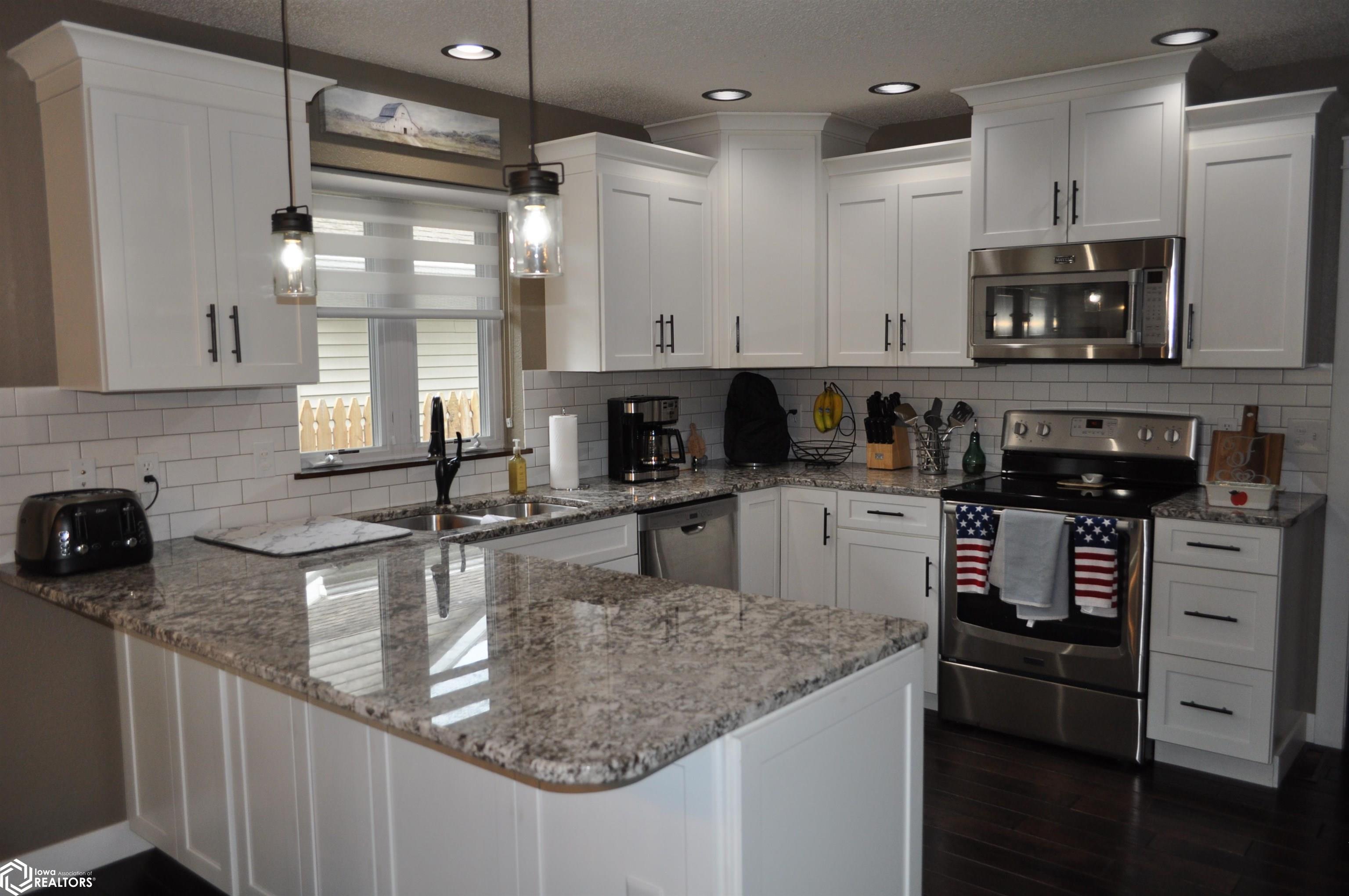 1708 Oakwood Drive, Carroll, Iowa image 30