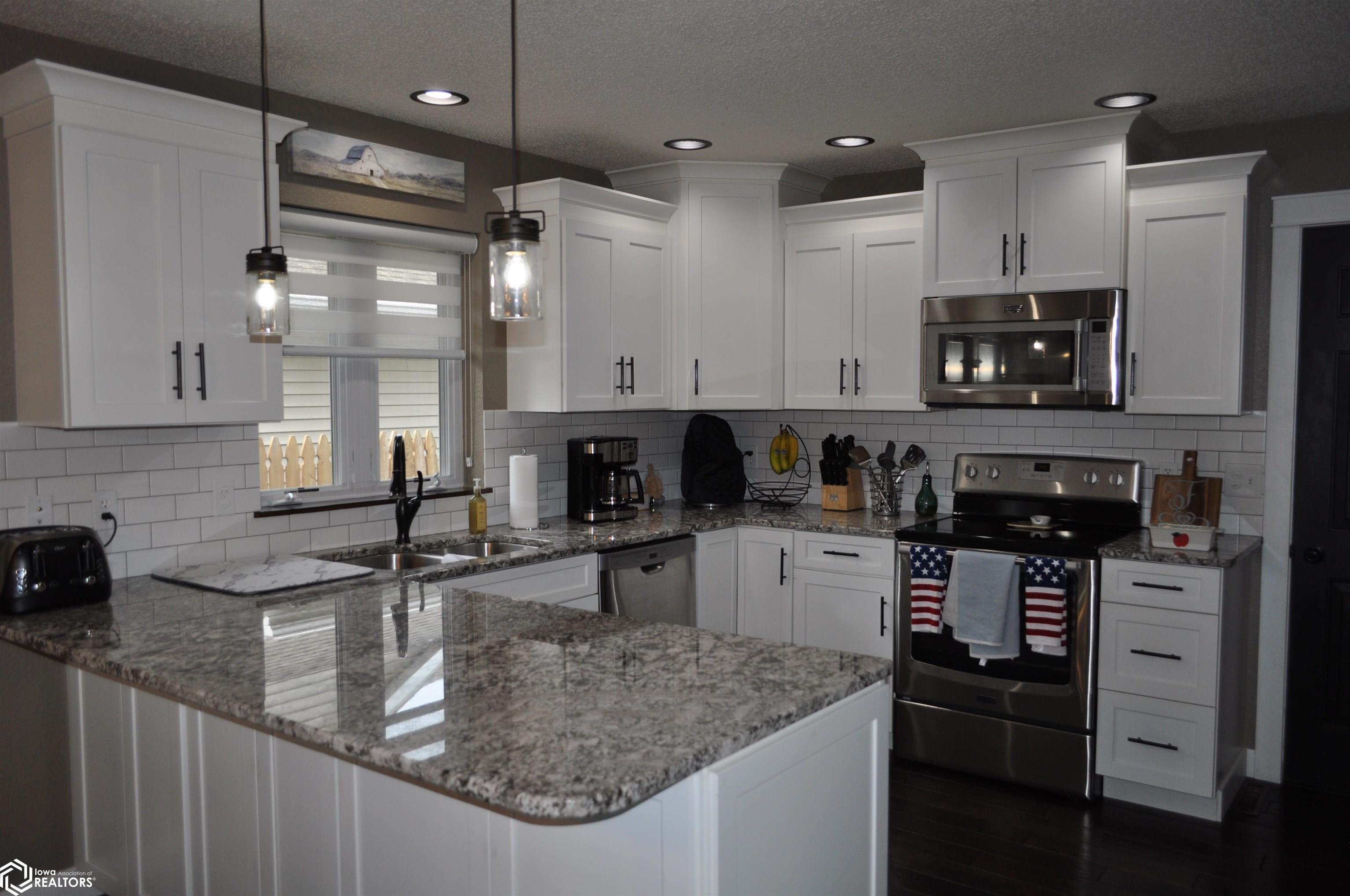 1708 Oakwood Drive, Carroll, Iowa image 31