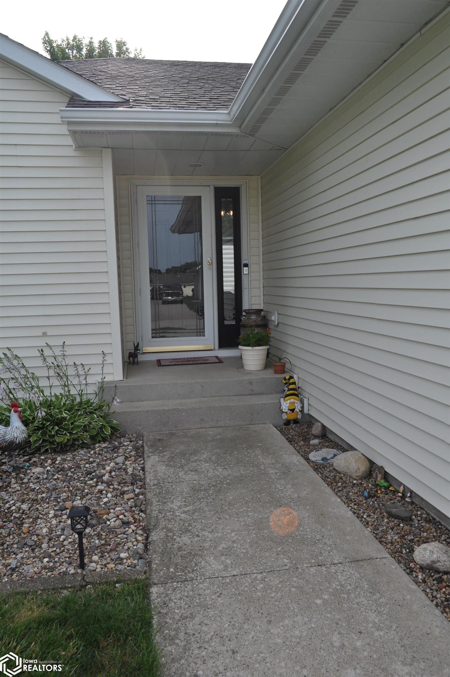 1708 Oakwood Drive, Carroll, Iowa image 7