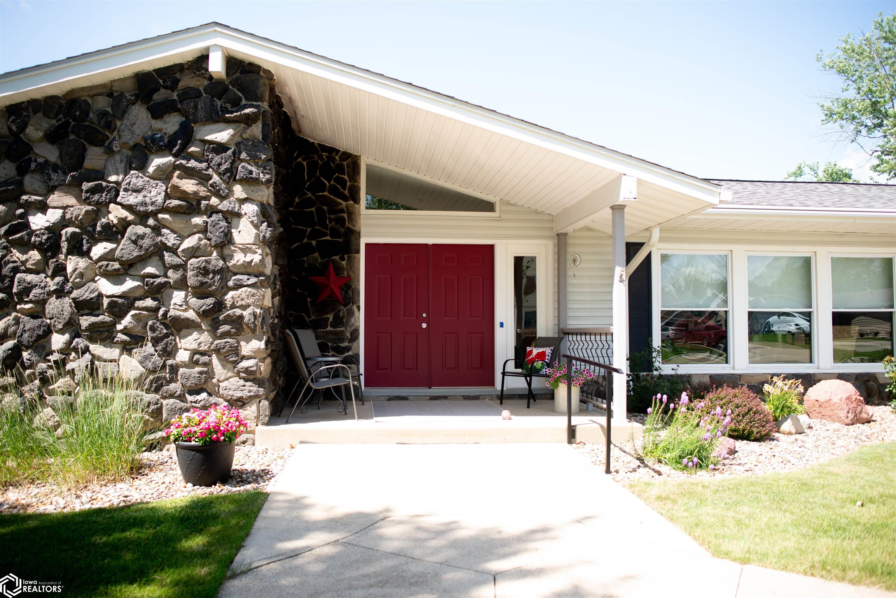 407 NW Hayes Street, Greenfield, Iowa image 3
