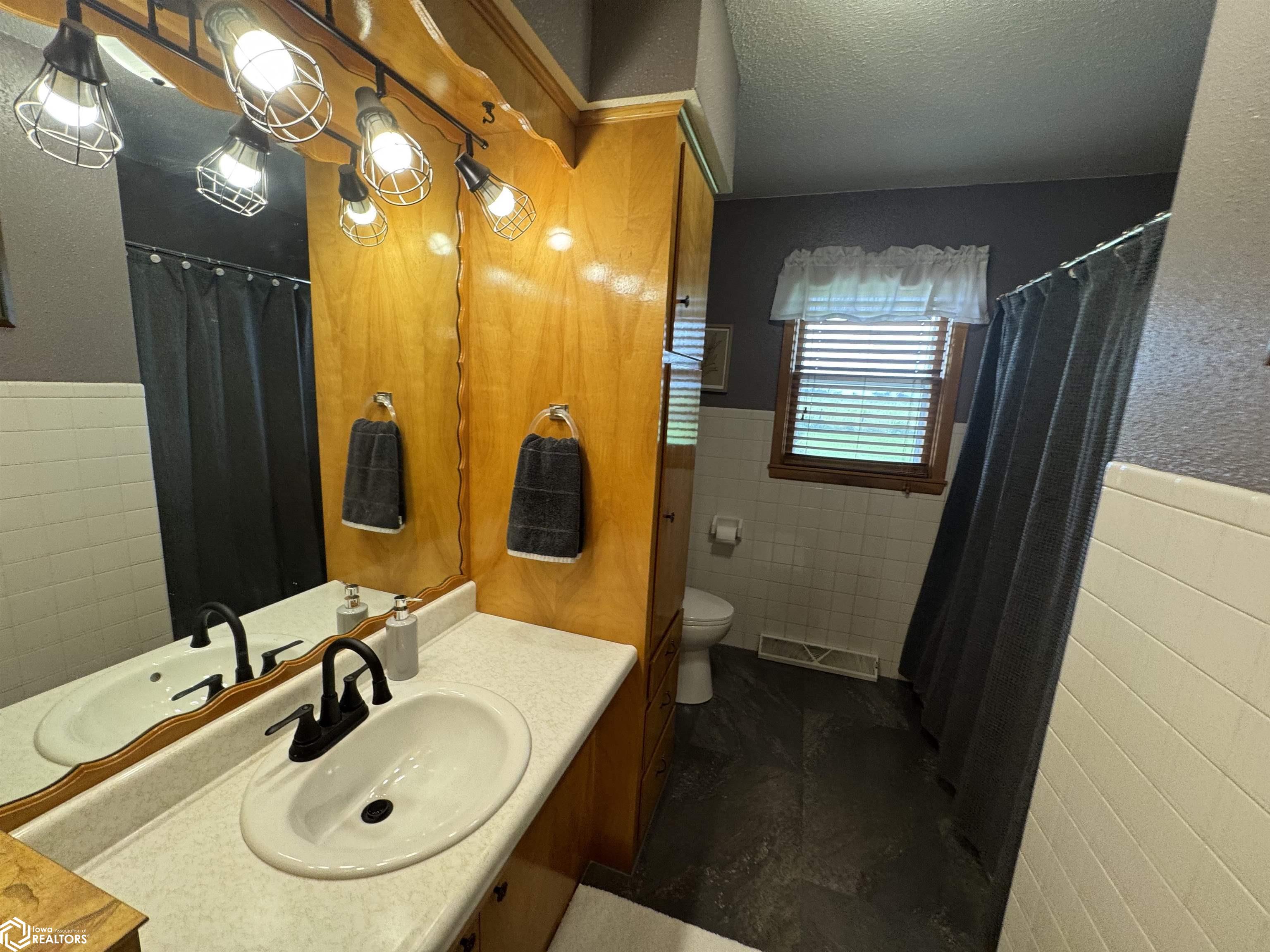 403 W Pleasant, Cincinnati, Iowa image 16
