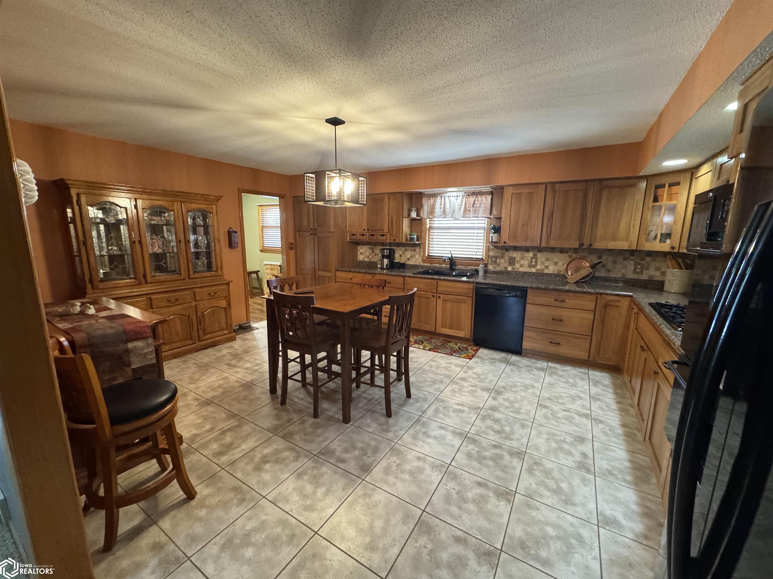 403 W Pleasant, Cincinnati, Iowa image 5