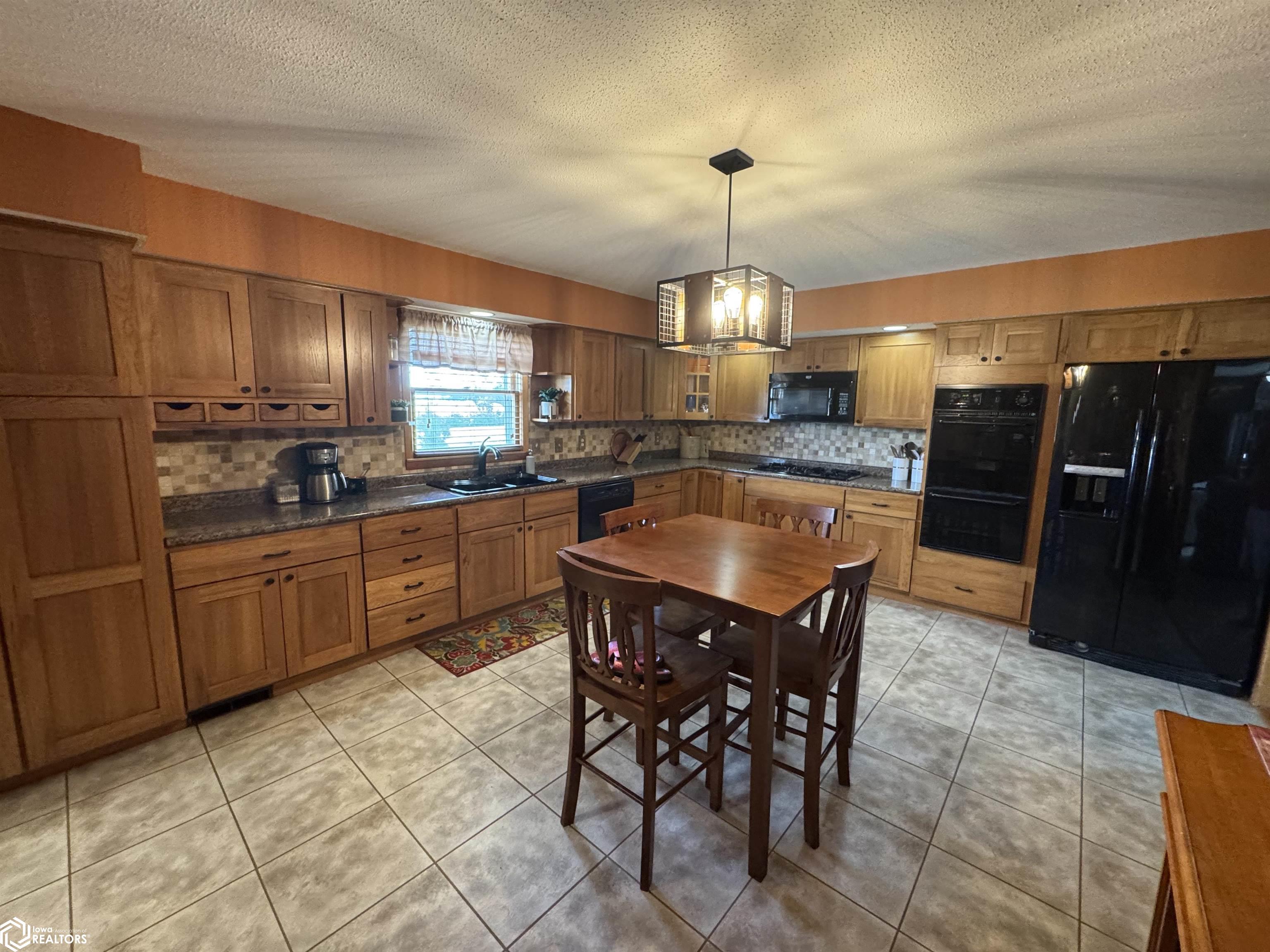 403 W Pleasant, Cincinnati, Iowa image 8