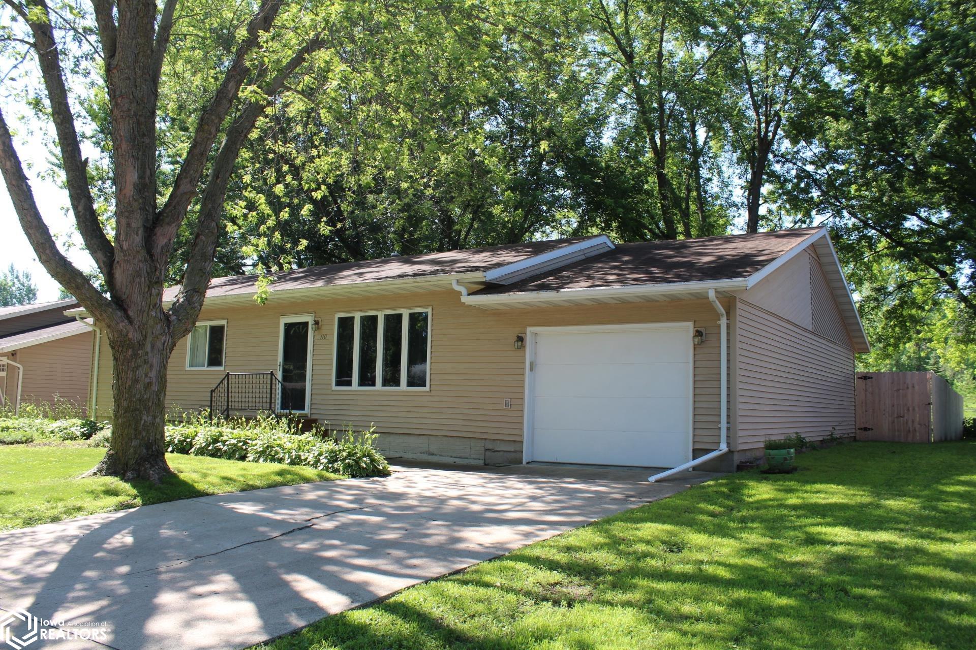 110 Indian Avenue, Forest City, Iowa image 2