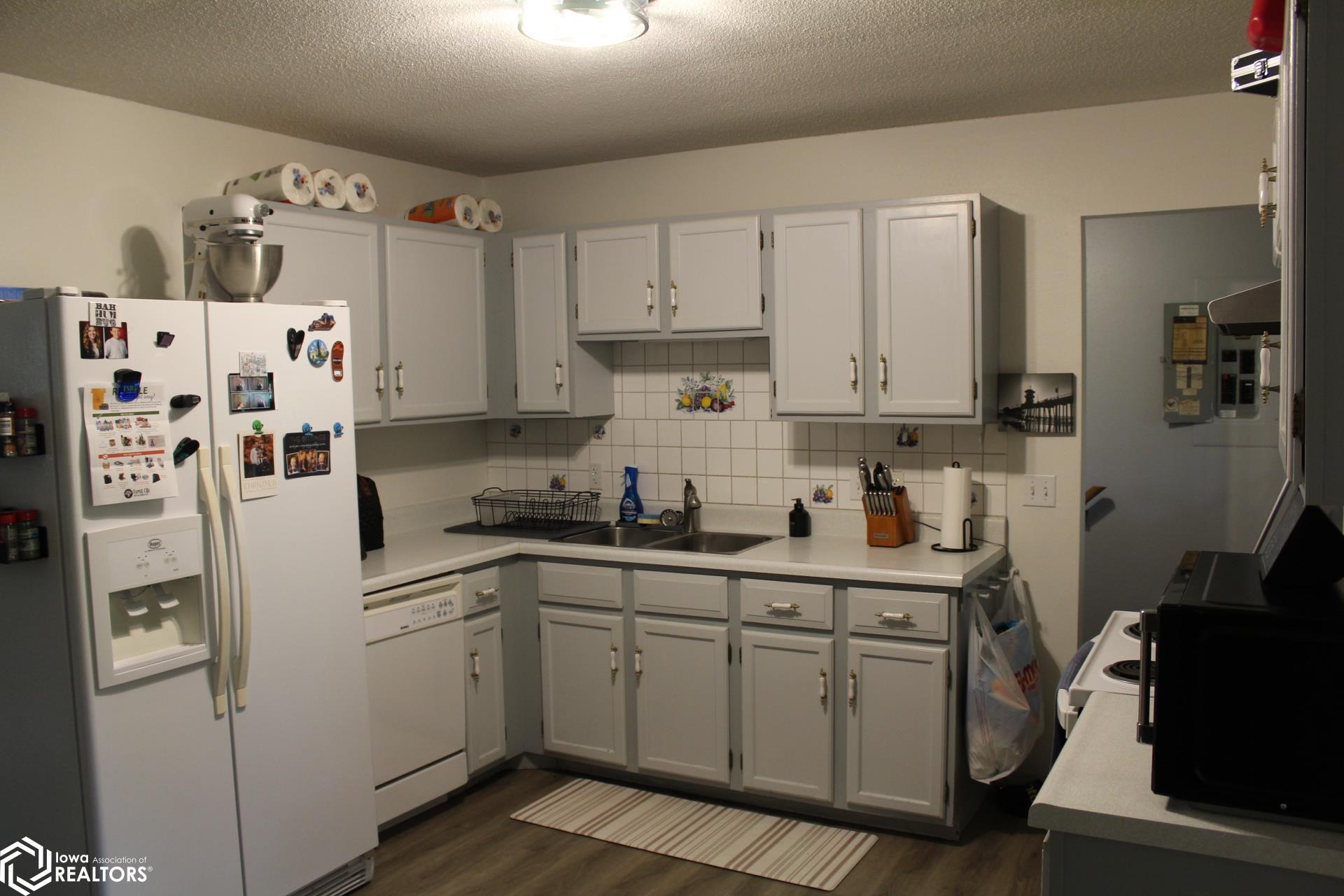 110 Indian Avenue, Forest City, Iowa image 17