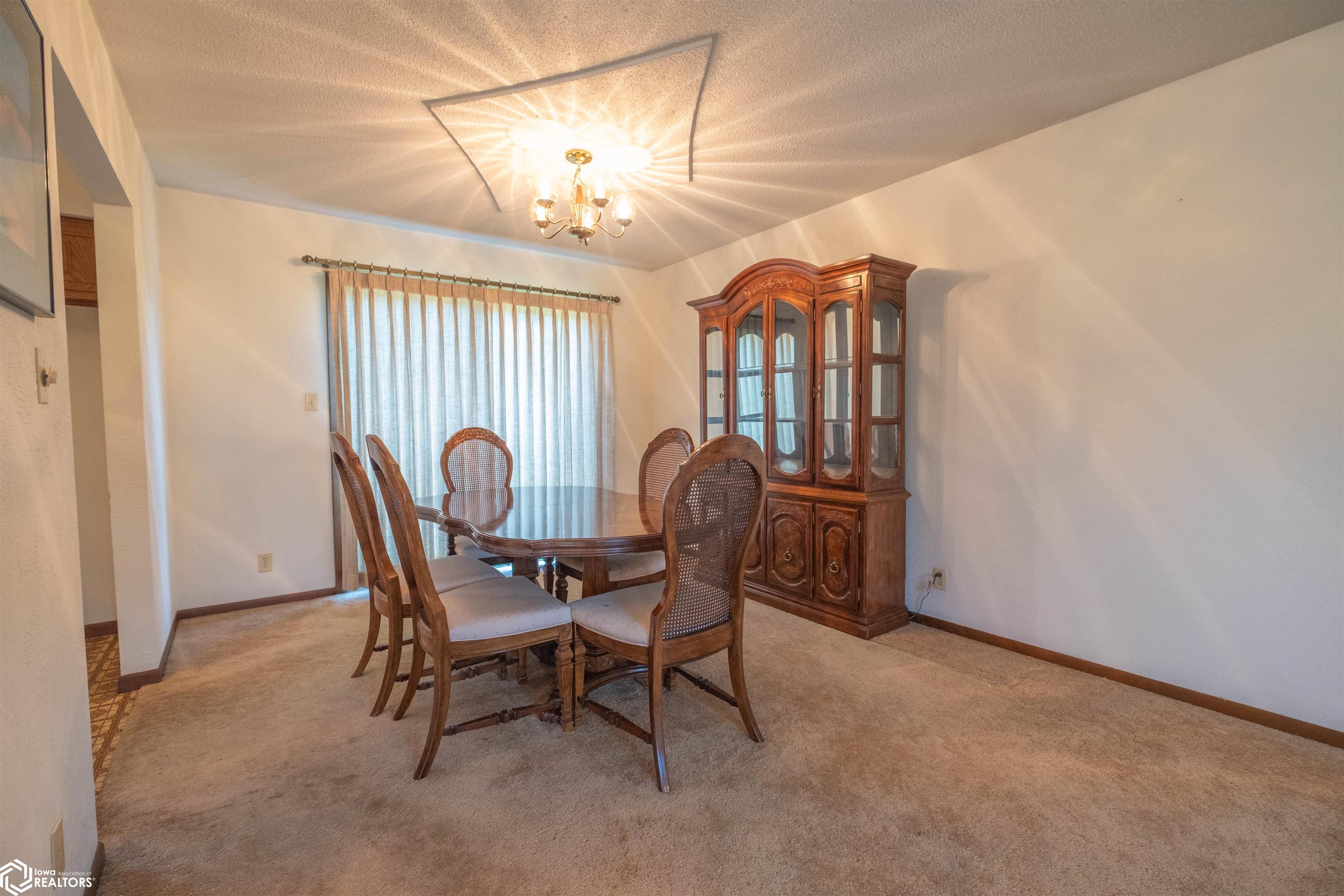 808 Henry Drive, Marshalltown, Iowa image 8
