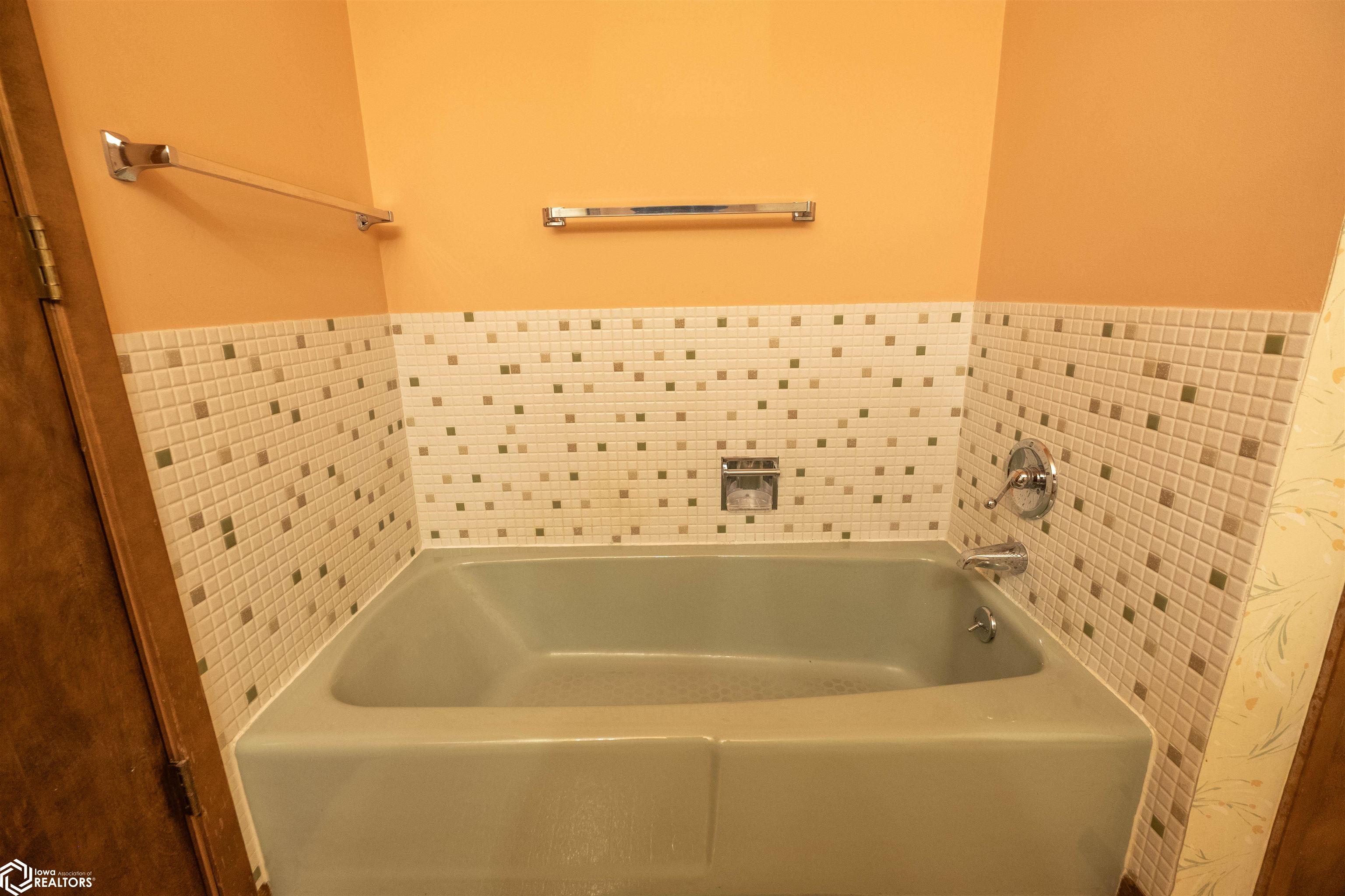 808 Henry Drive, Marshalltown, Iowa image 16