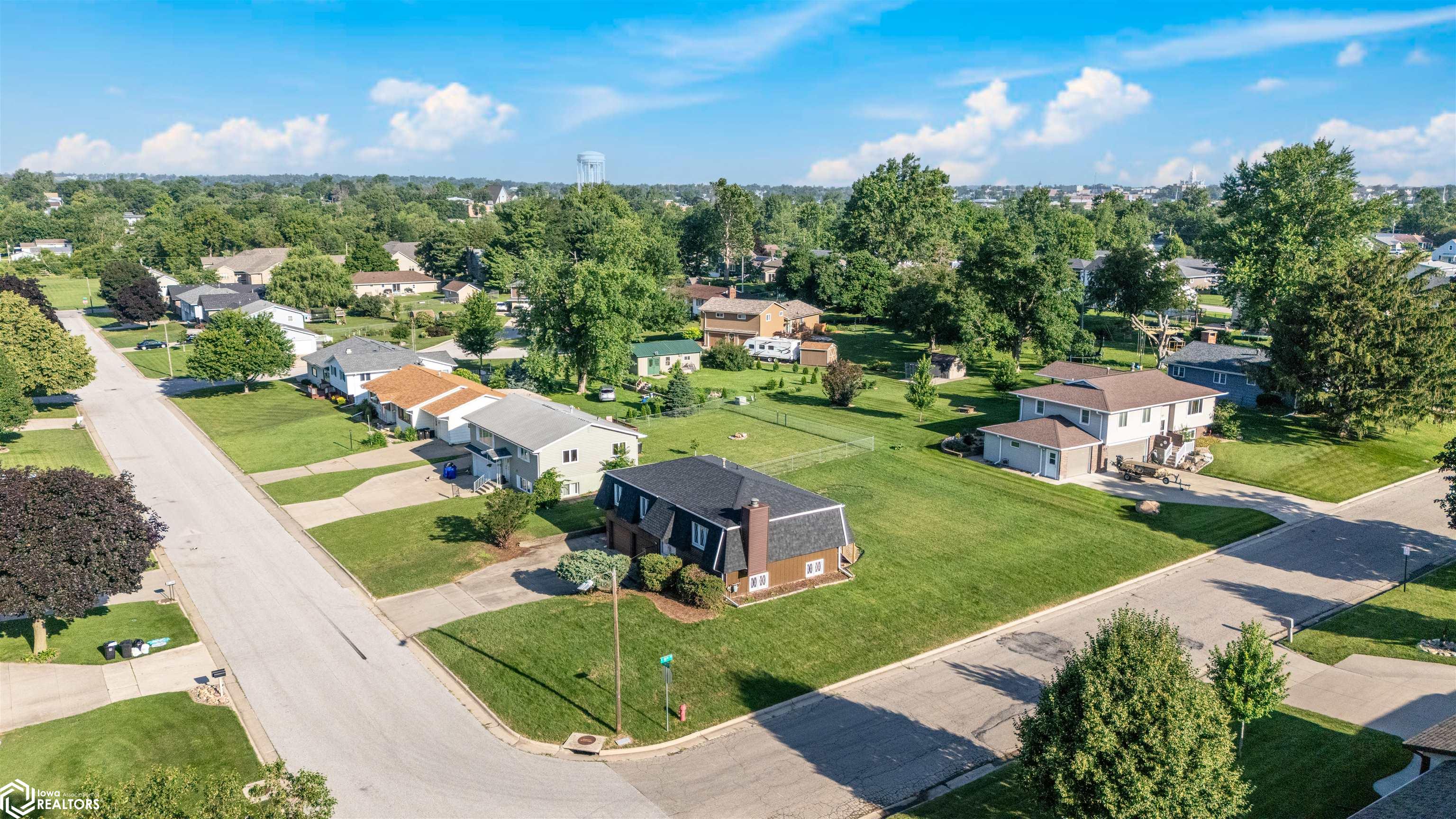 808 Henry Drive, Marshalltown, Iowa image 4
