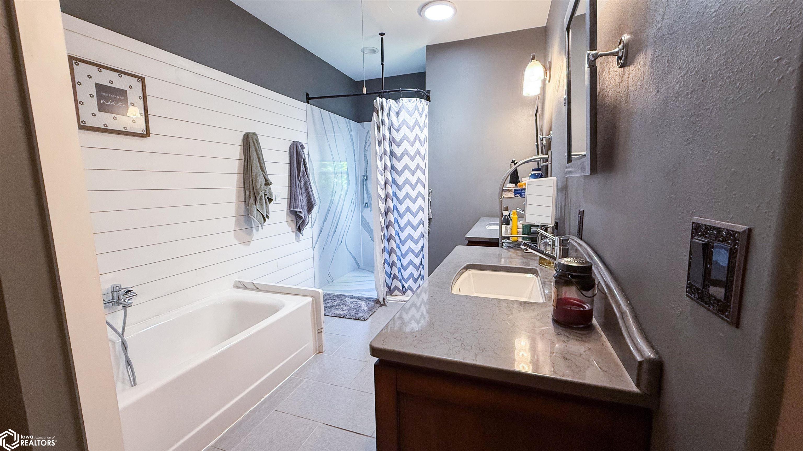 2074 U Avenue, Dow City, Iowa image 39