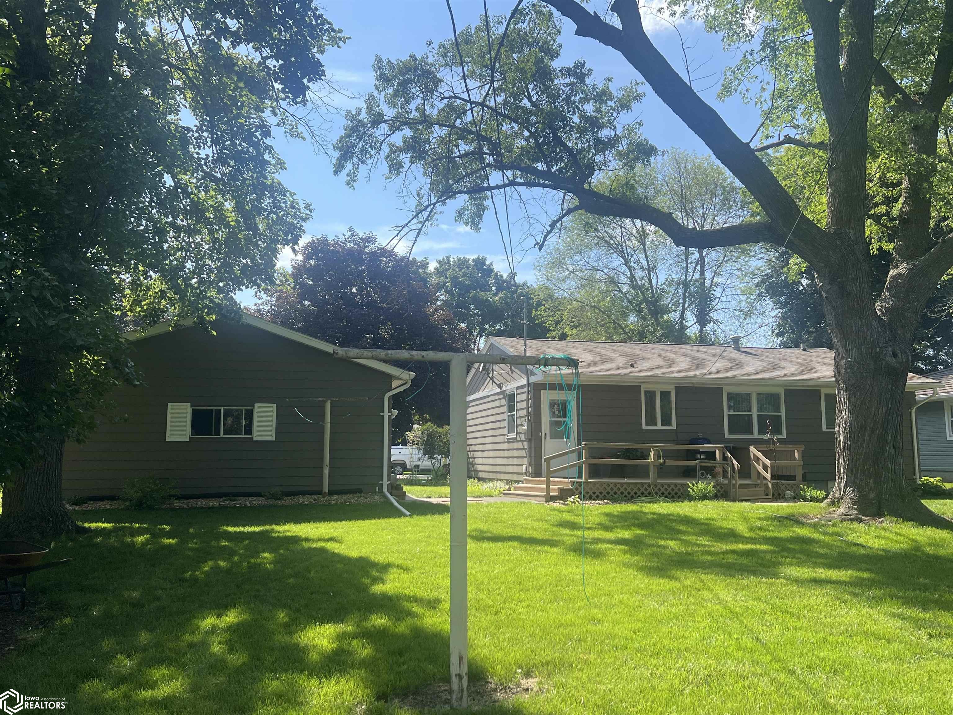 811 10th St., Humboldt, Iowa image 4