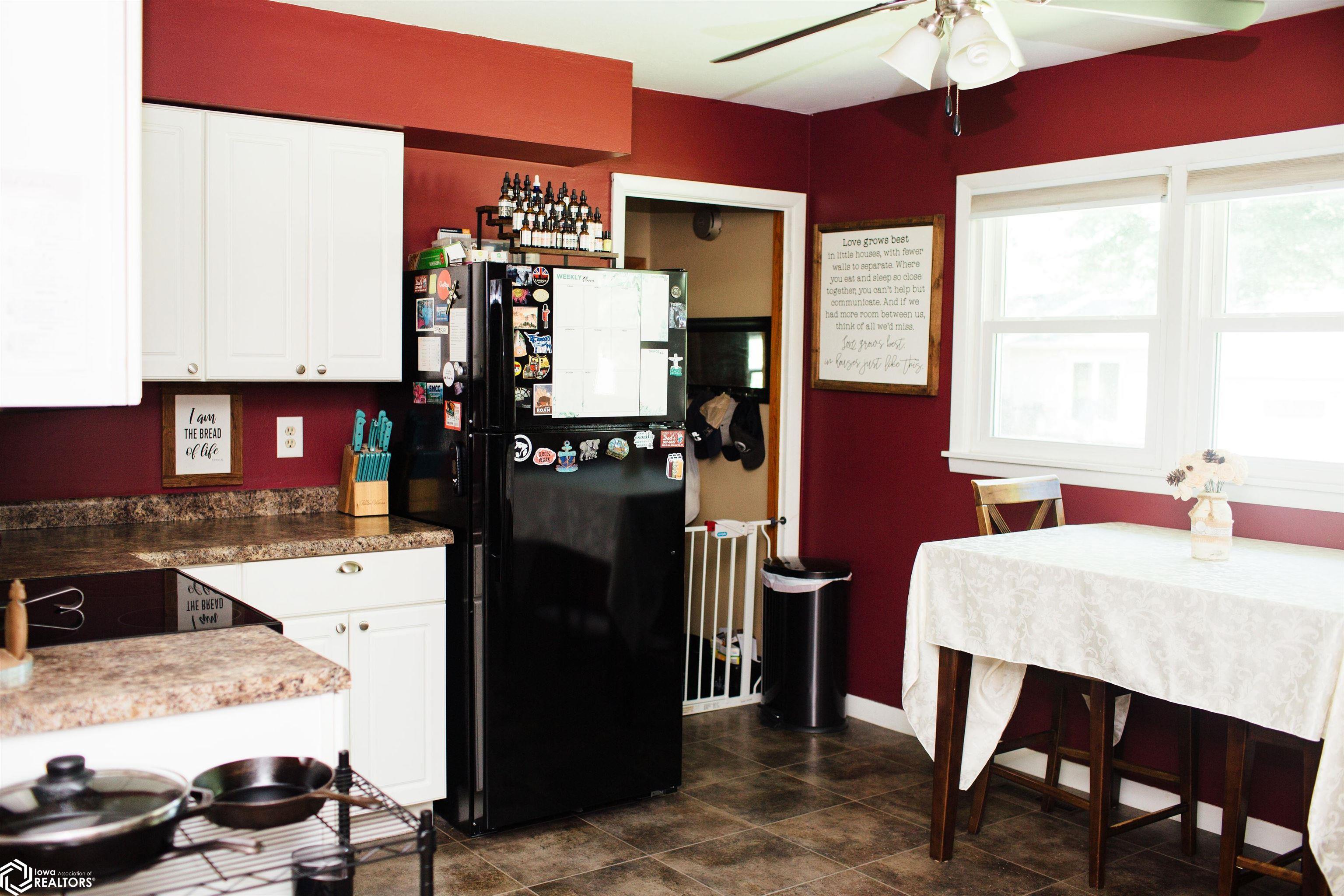 1102 Willow Lane, Iowa Falls, Iowa image 10