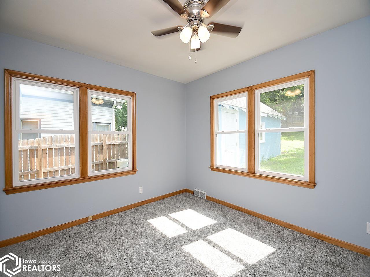 315 S Gates Street, Oakland, Iowa image 16
