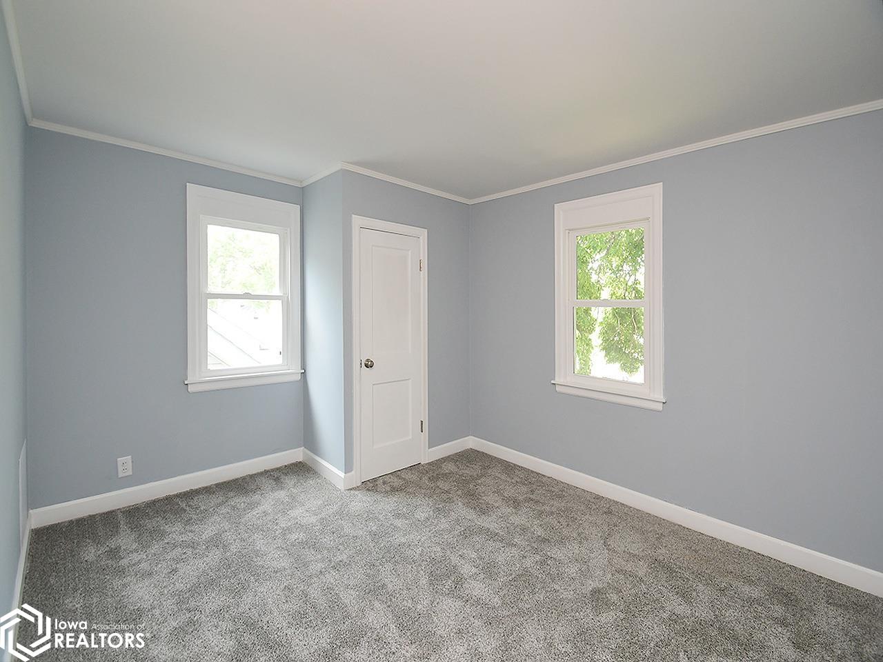 315 S Gates Street, Oakland, Iowa image 22