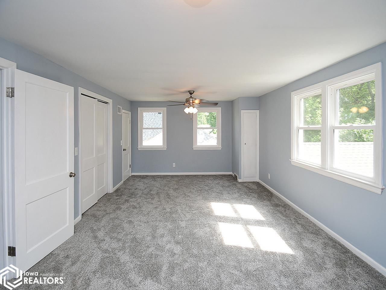 315 S Gates Street, Oakland, Iowa image 26