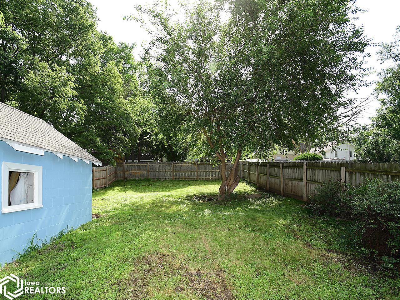 315 S Gates Street, Oakland, Iowa image 27