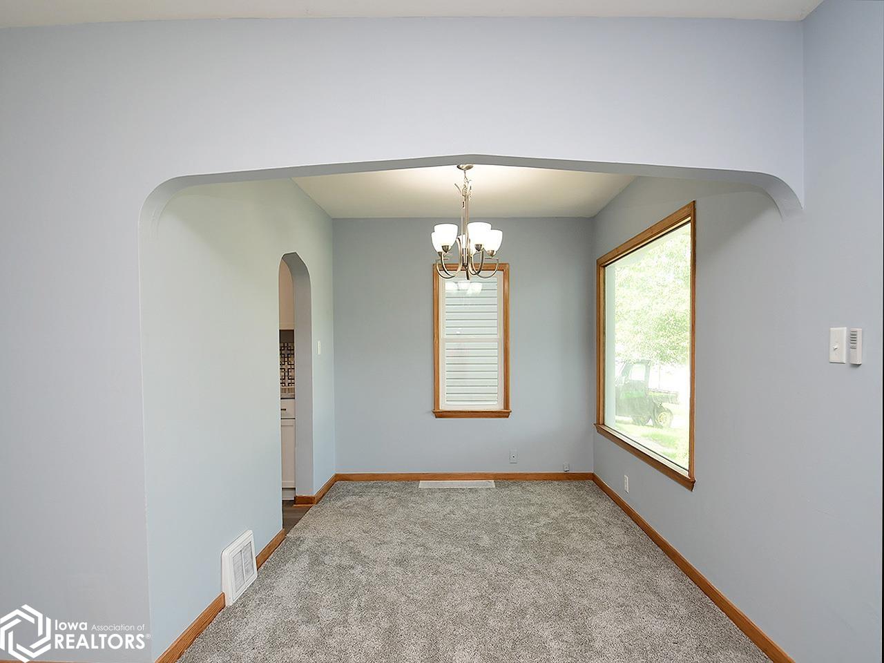 315 S Gates Street, Oakland, Iowa image 6